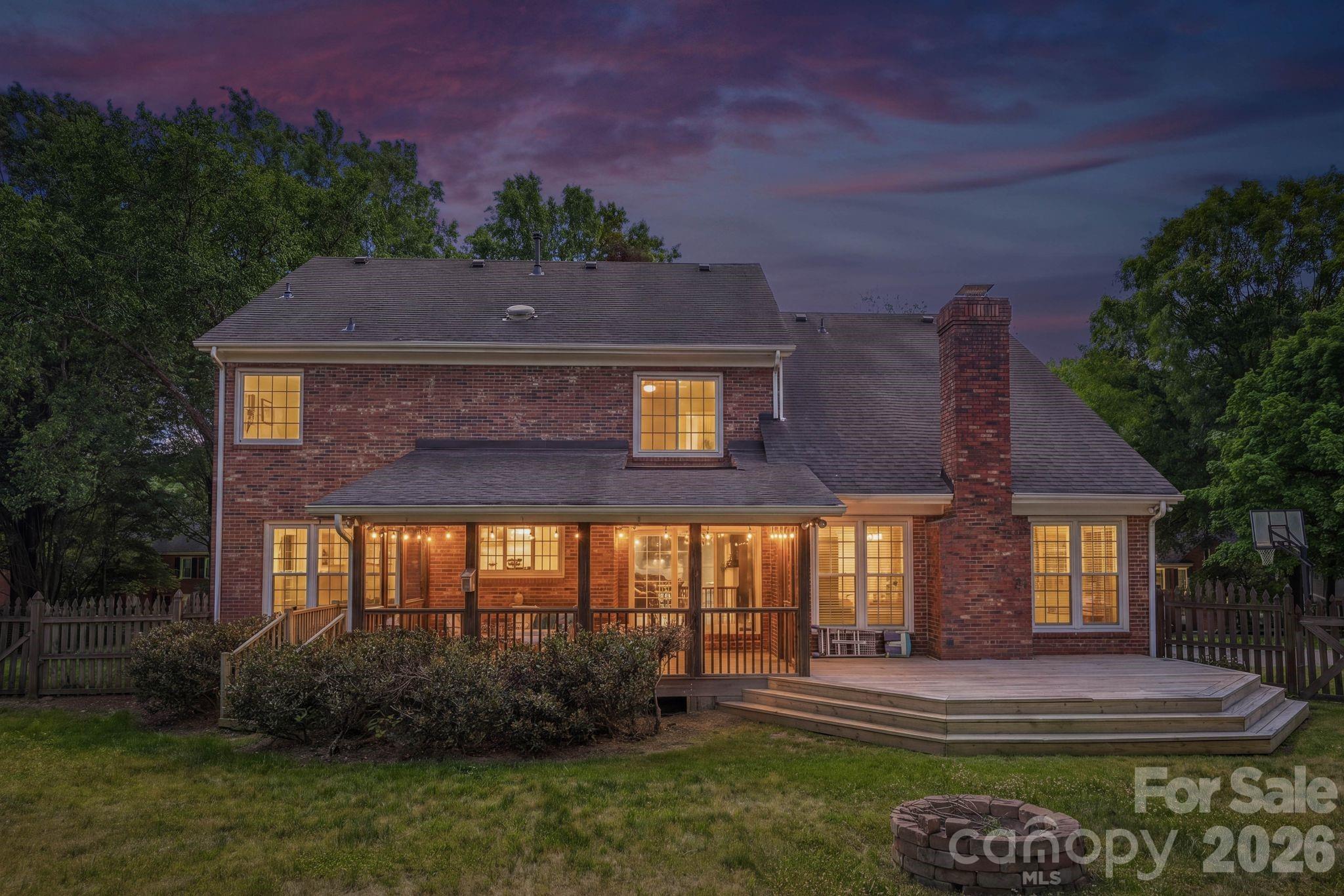 7006 Darnley Place — Charlotte