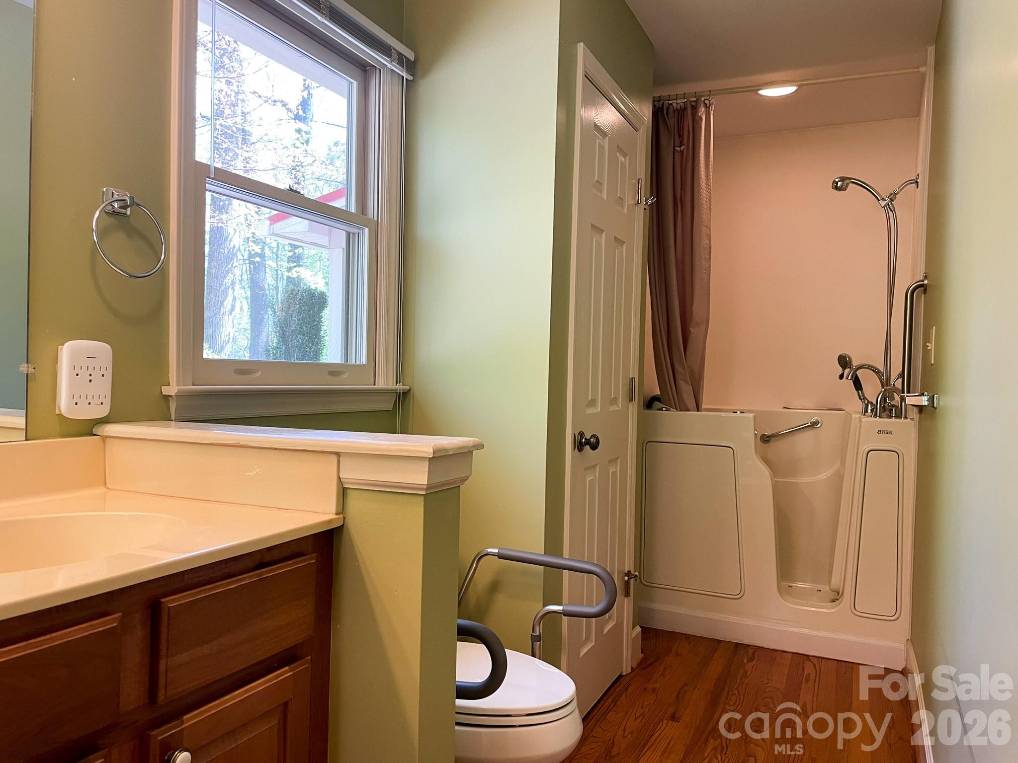 308 Brentwood Circle — Morganton