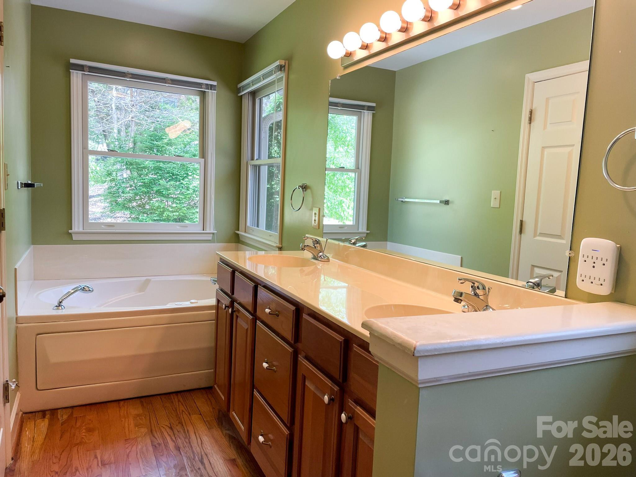 308 Brentwood Circle — Morganton