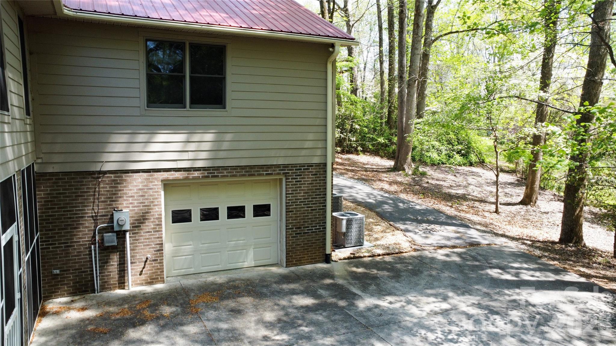 308 Brentwood Circle — Morganton