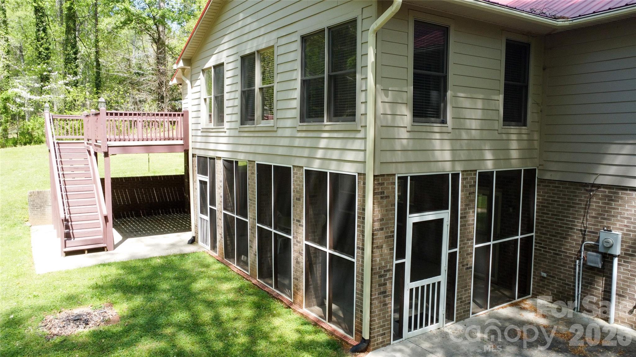 308 Brentwood Circle — Morganton
