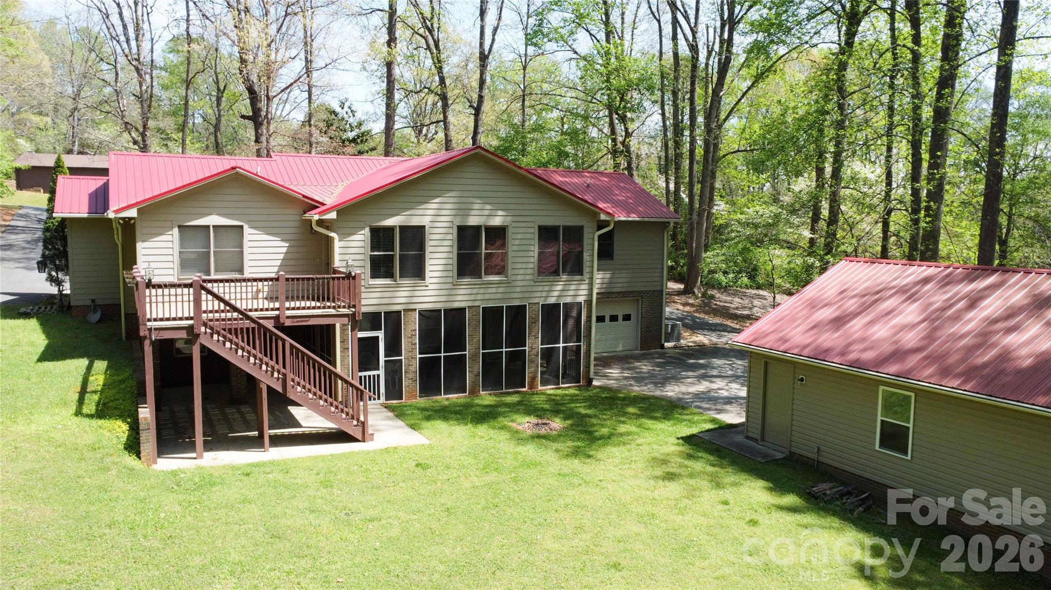 308 Brentwood Circle — Morganton