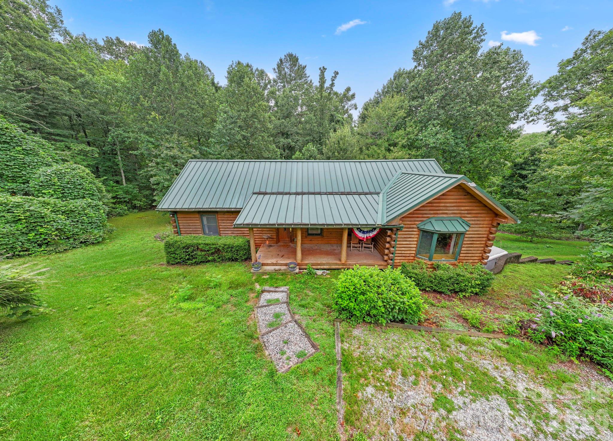266 Rhododendron Drive — Saluda