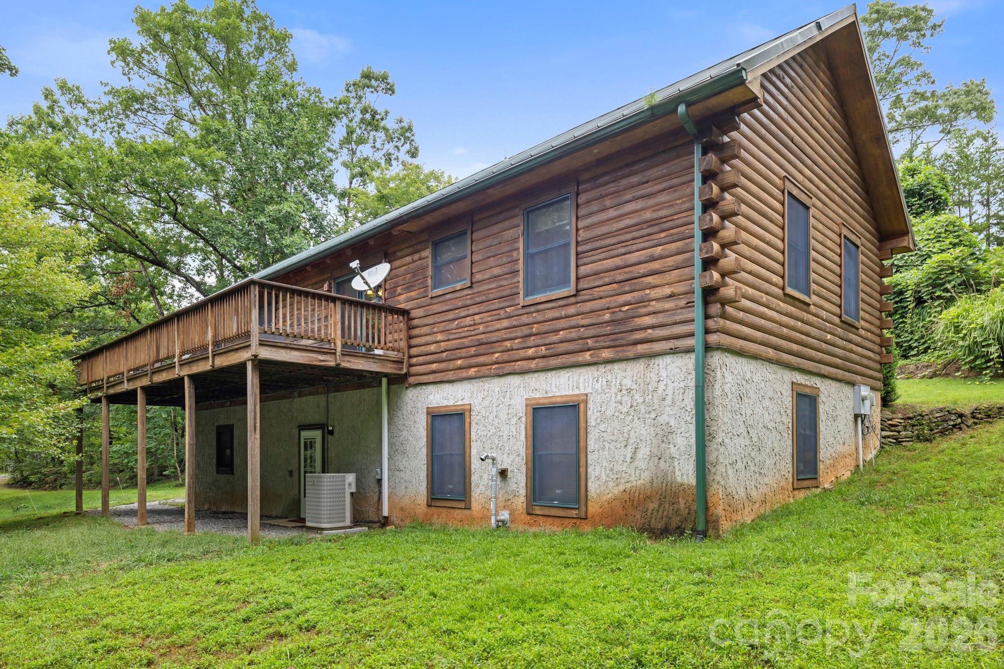 266 Rhododendron Drive — Saluda