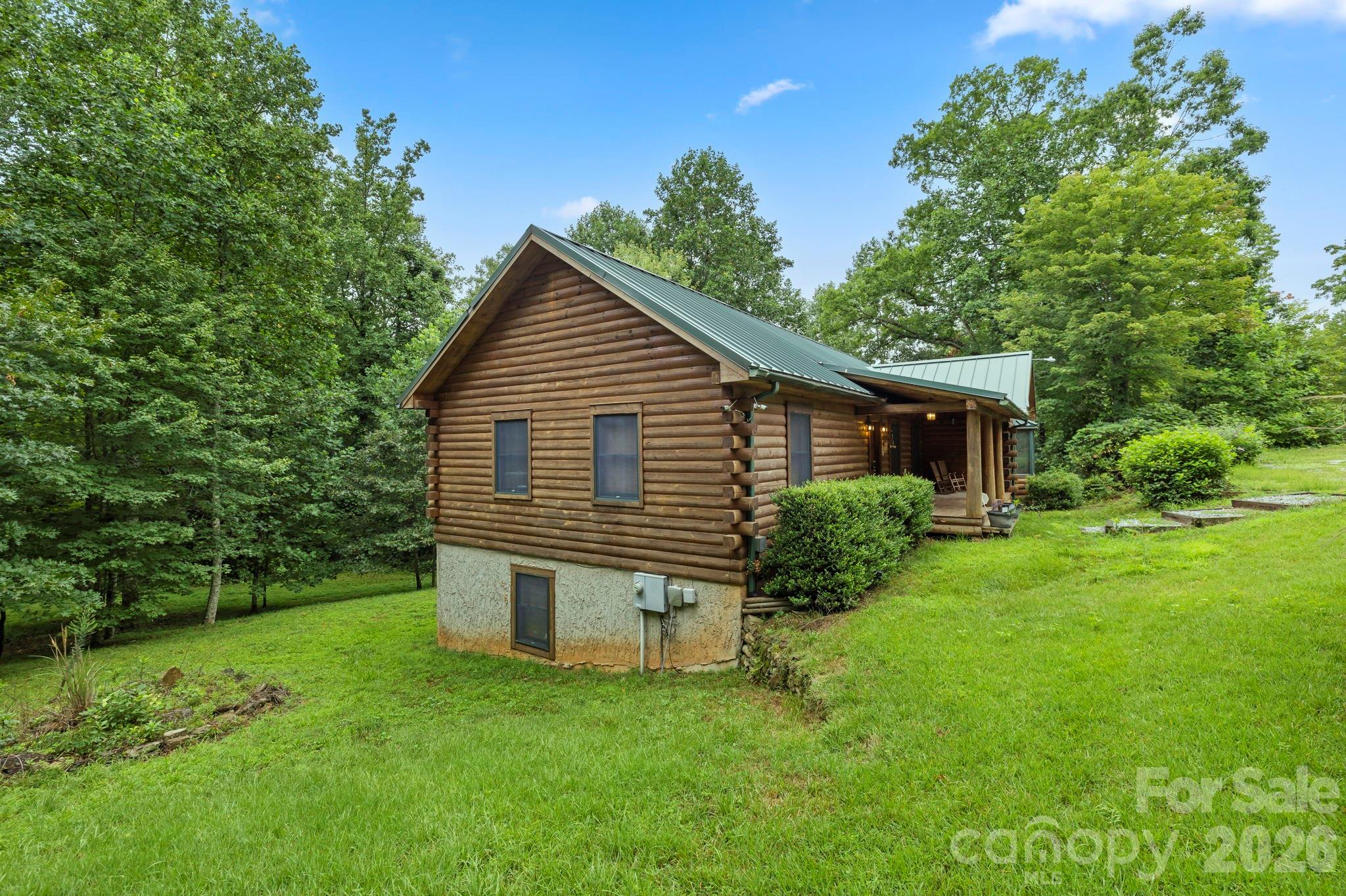 266 Rhododendron Drive — Saluda