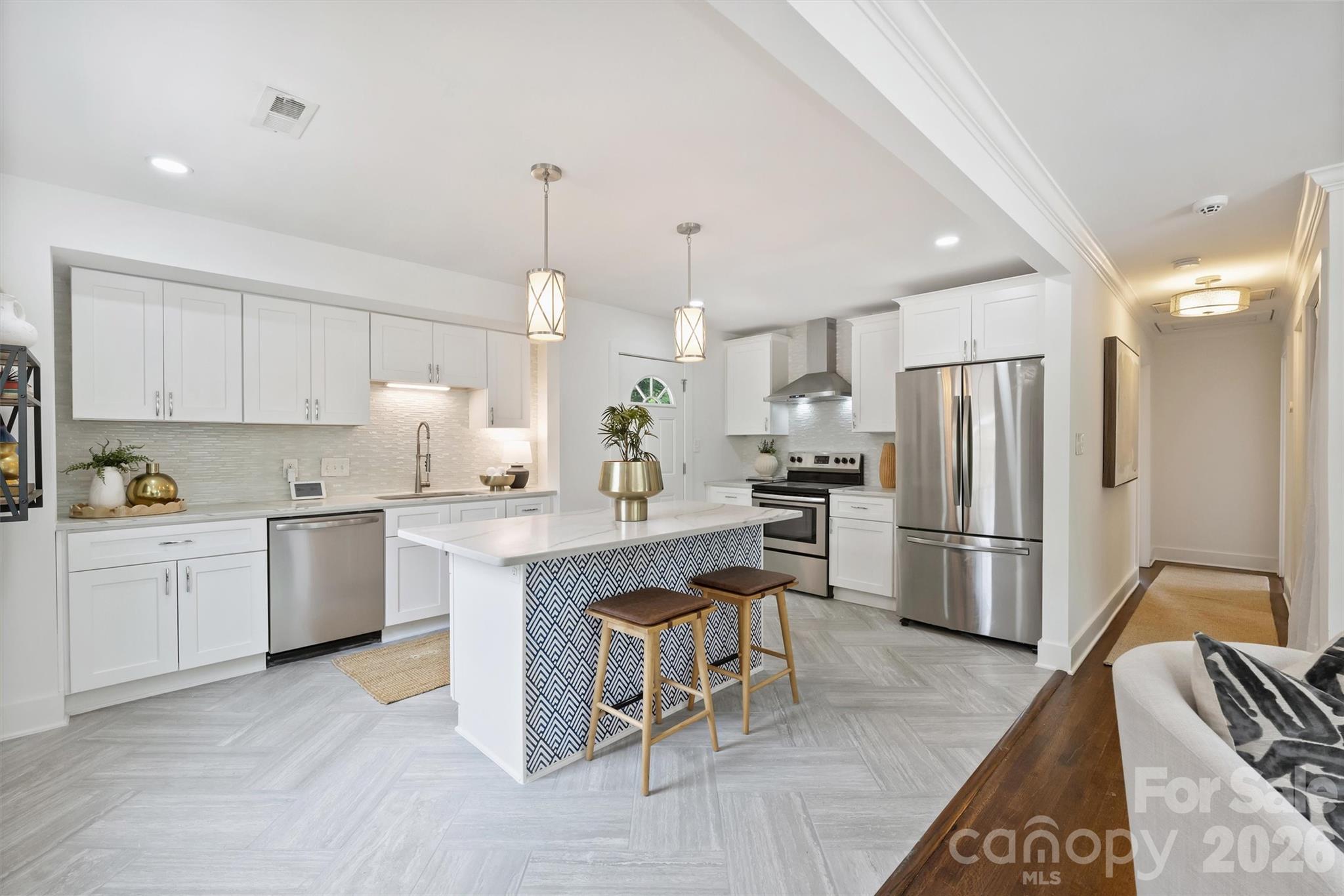 2314 Crestview Drive — Charlotte