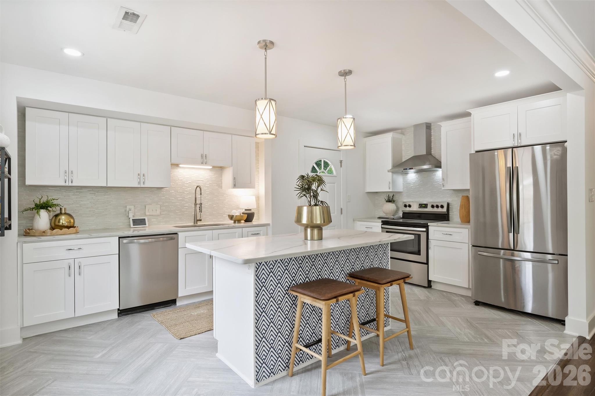 2314 Crestview Drive — Charlotte