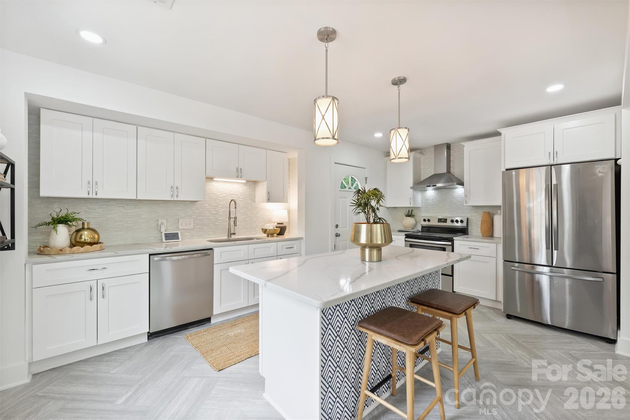 2314 Crestview Drive — Charlotte