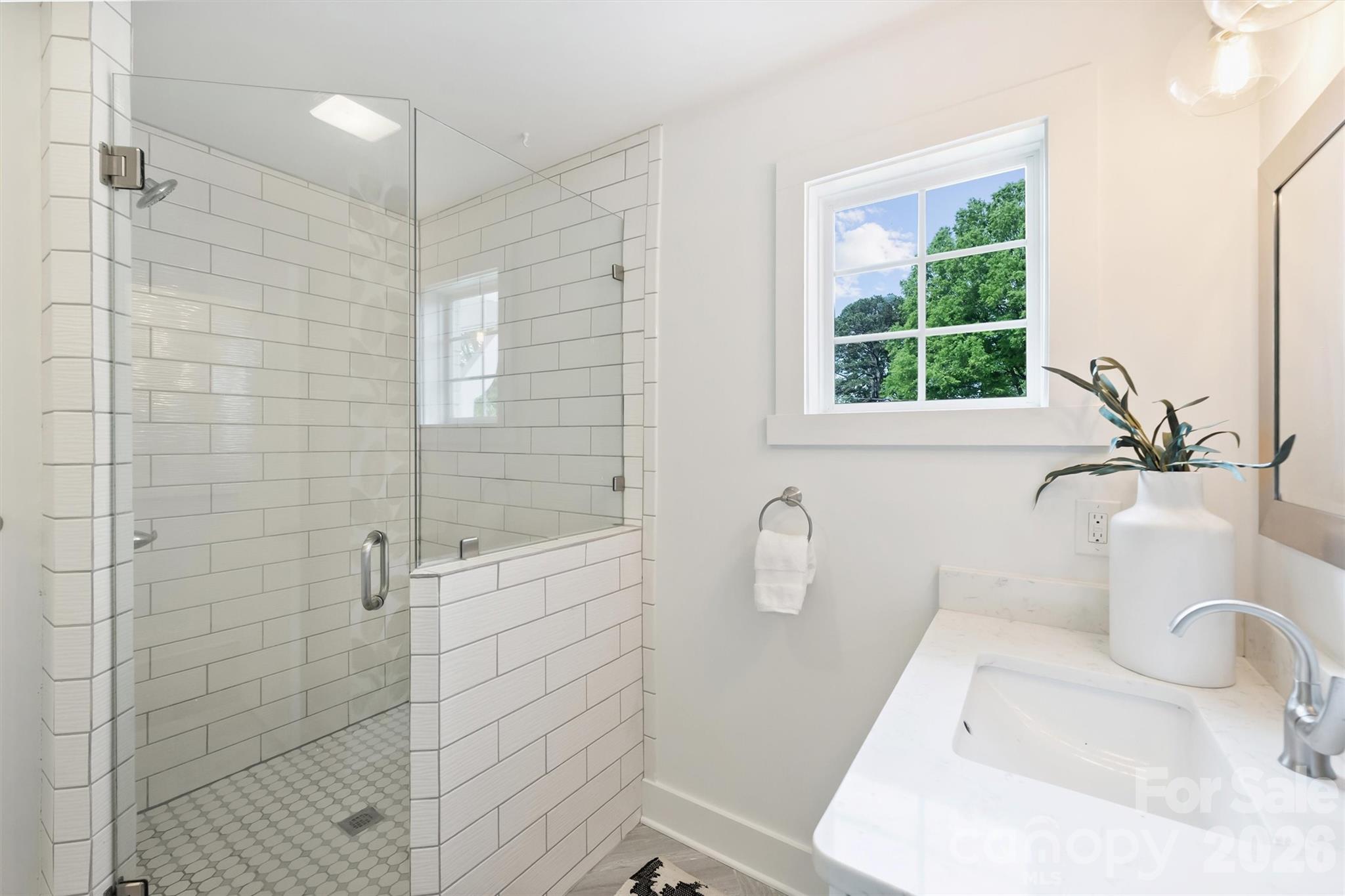 2314 Crestview Drive — Charlotte