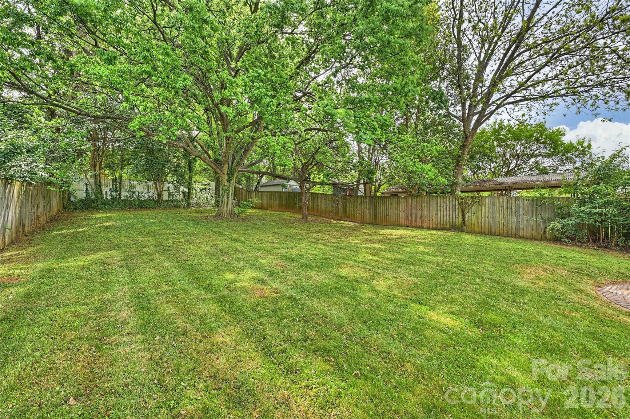 2314 Crestview Drive — Charlotte