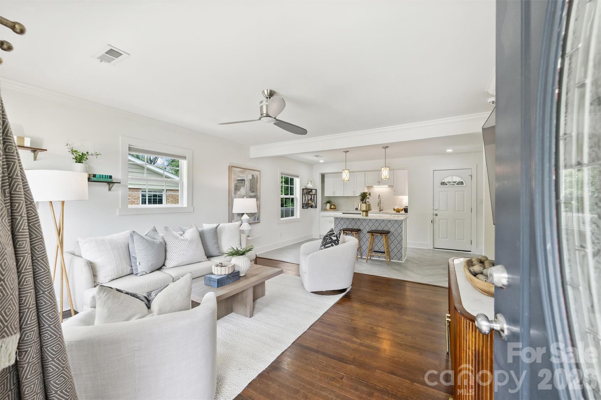 2314 Crestview Drive — Charlotte