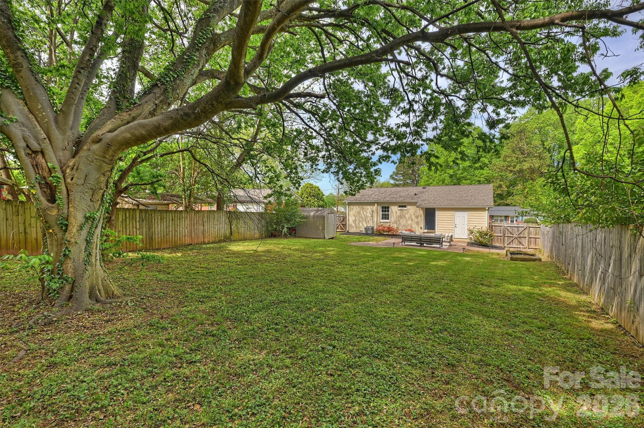 2314 Crestview Drive — Charlotte