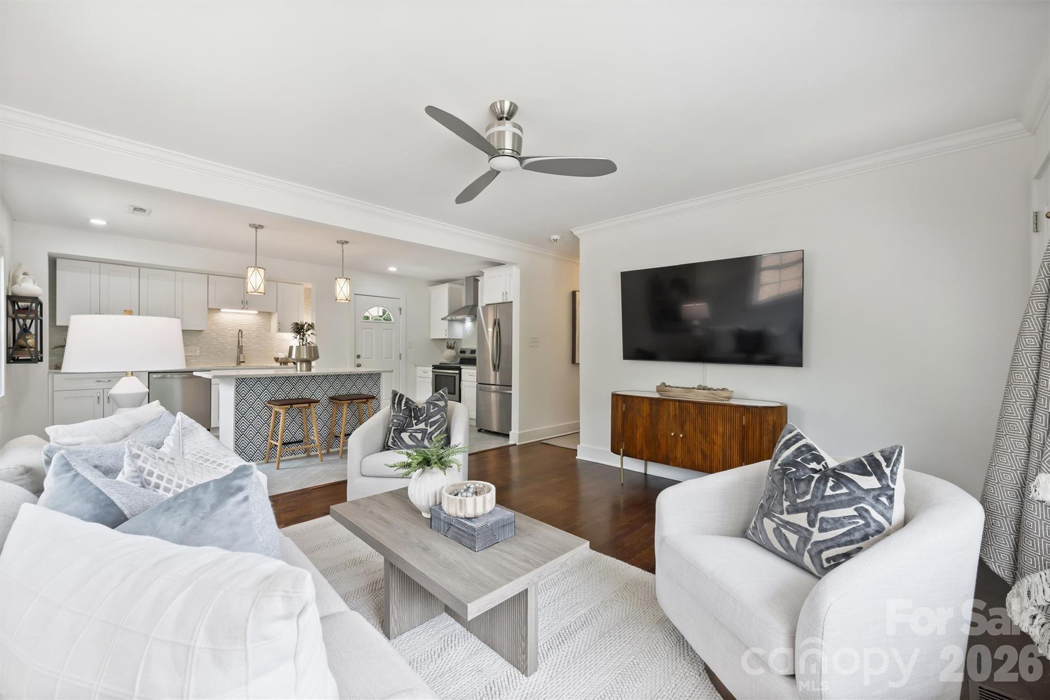 2314 Crestview Drive — Charlotte