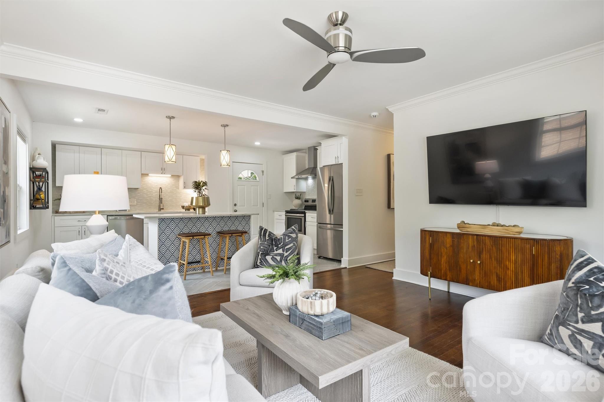 2314 Crestview Drive — Charlotte