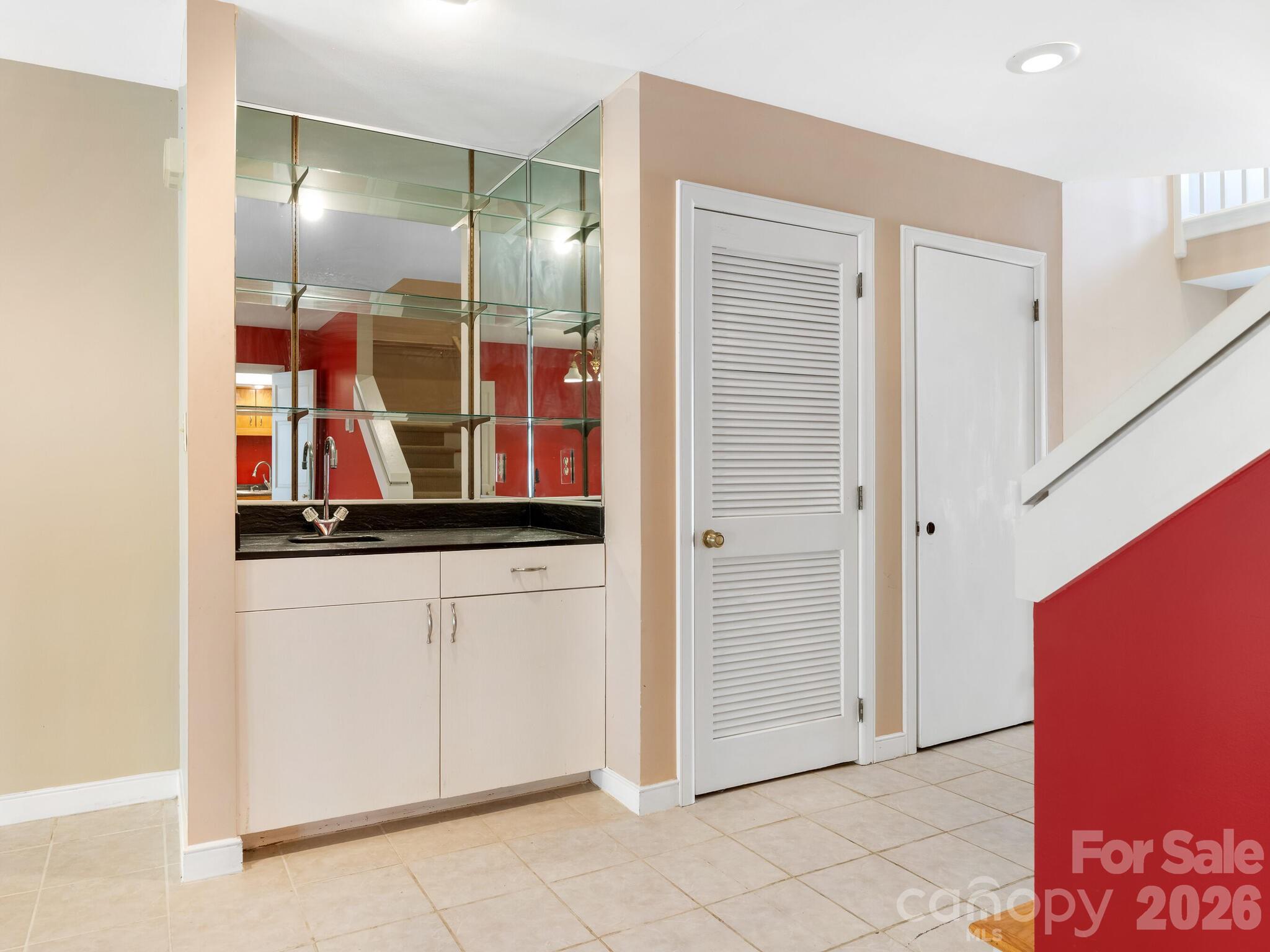 6516 Bentridge Drive — Charlotte