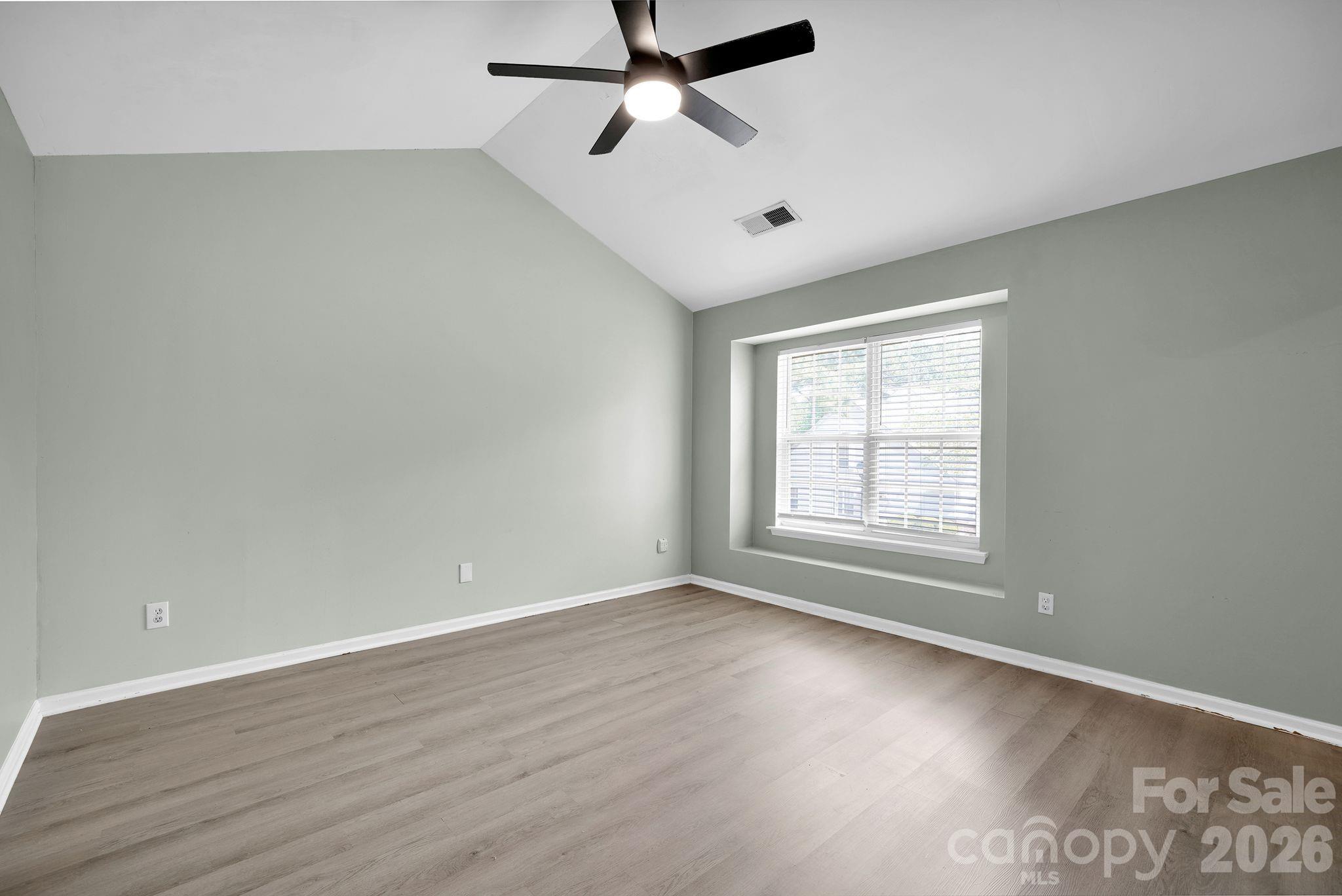 9653 Terrier Way — Charlotte
