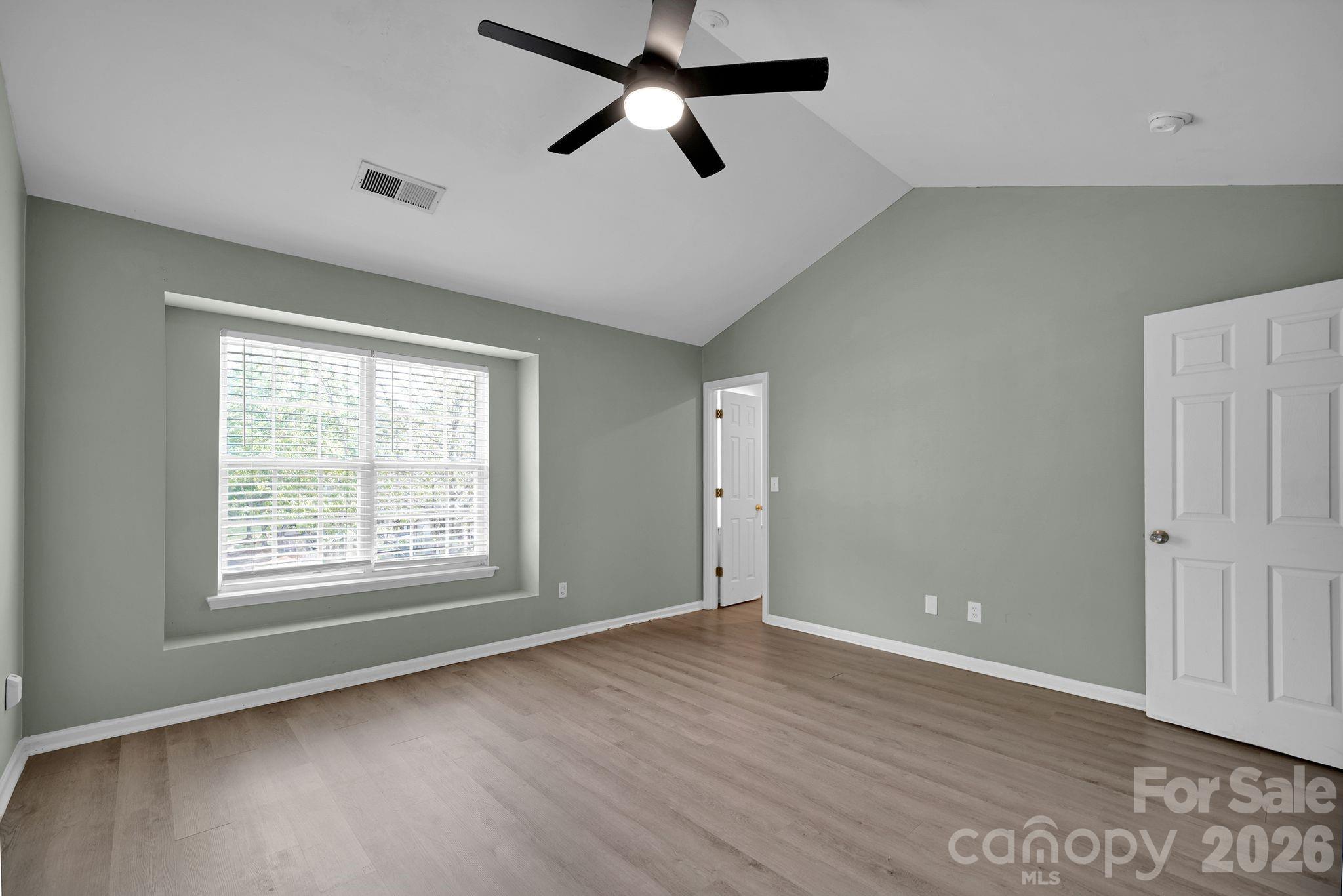 9653 Terrier Way — Charlotte