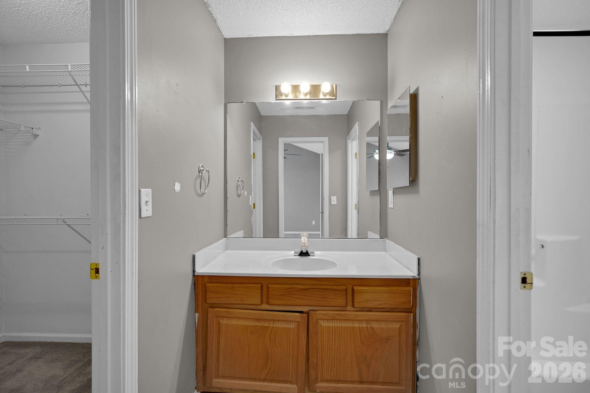 9653 Terrier Way — Charlotte