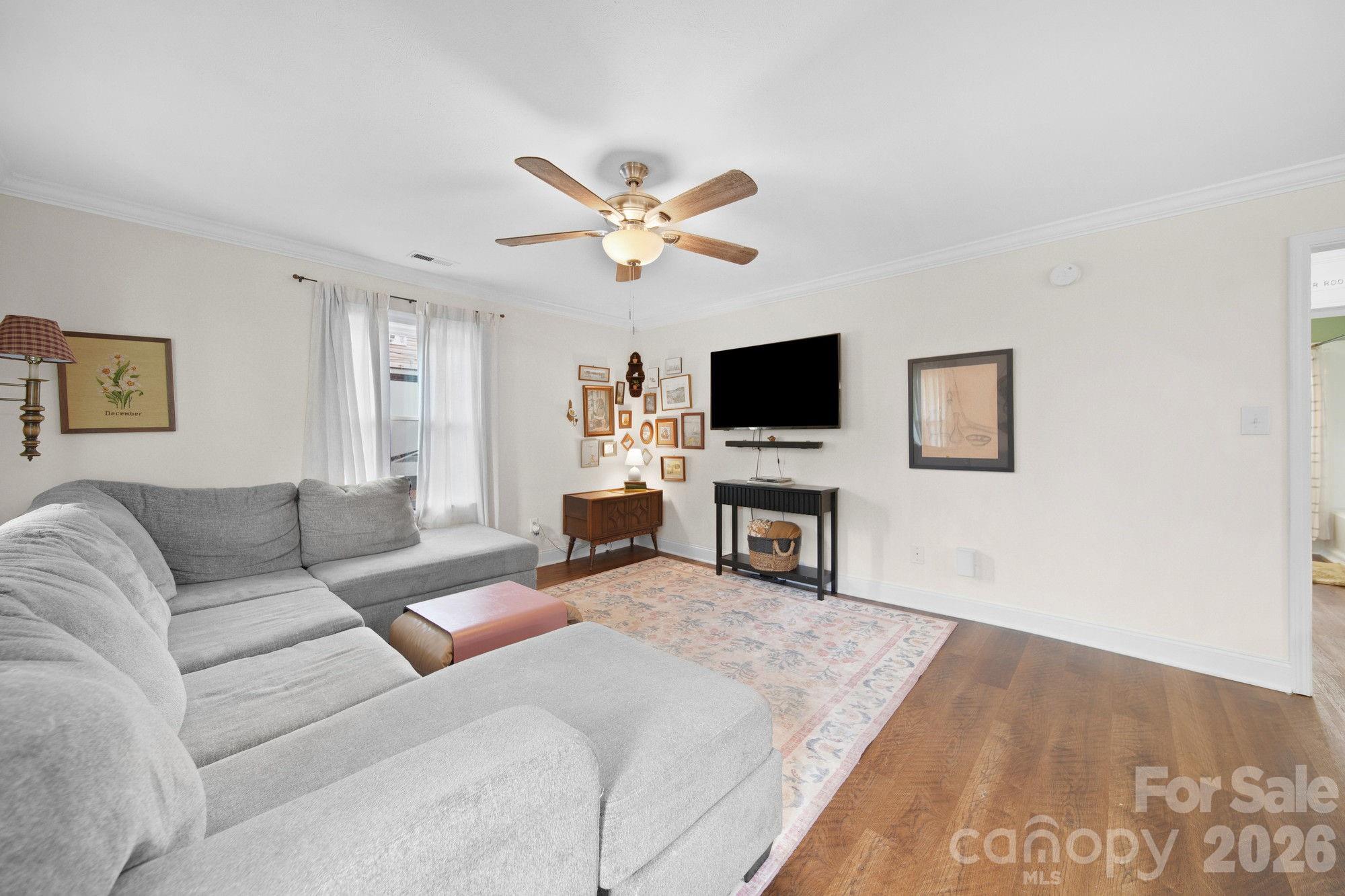 312 Cook Street — Mooresville