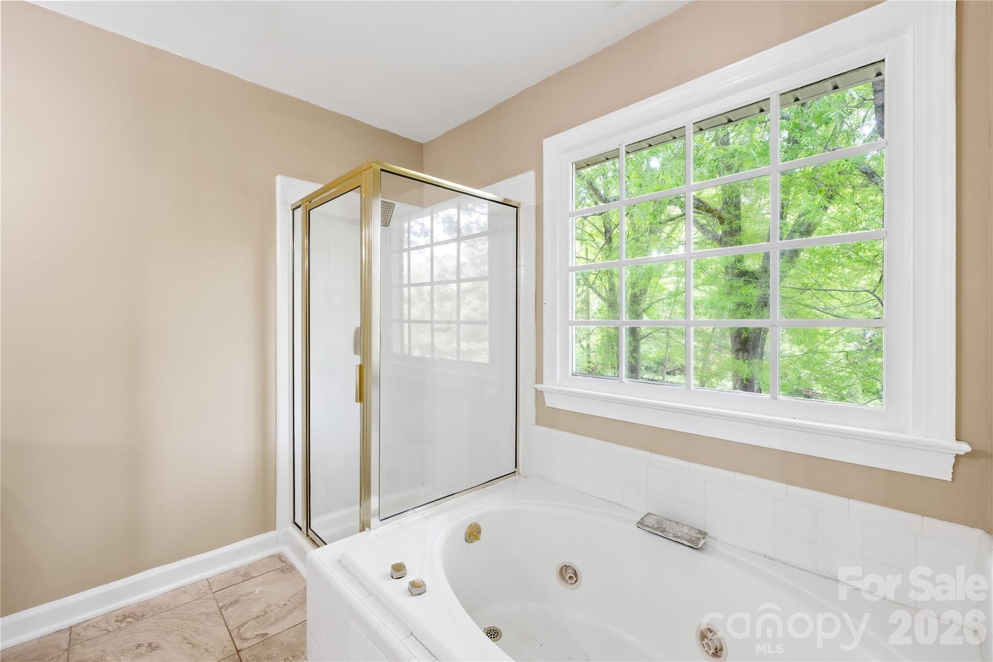 5407 Berrywood Lane — Monroe