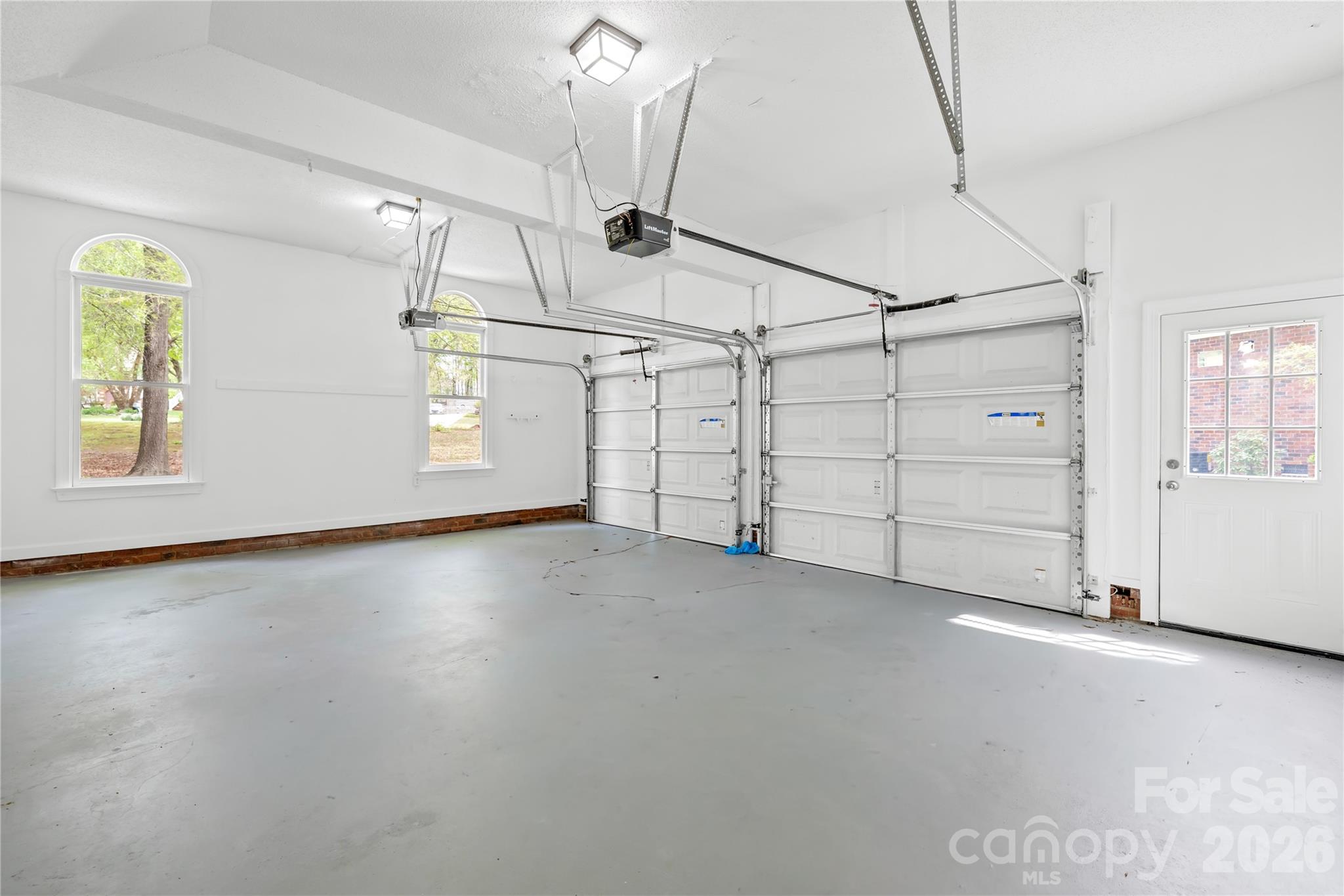 5407 Berrywood Lane — Monroe