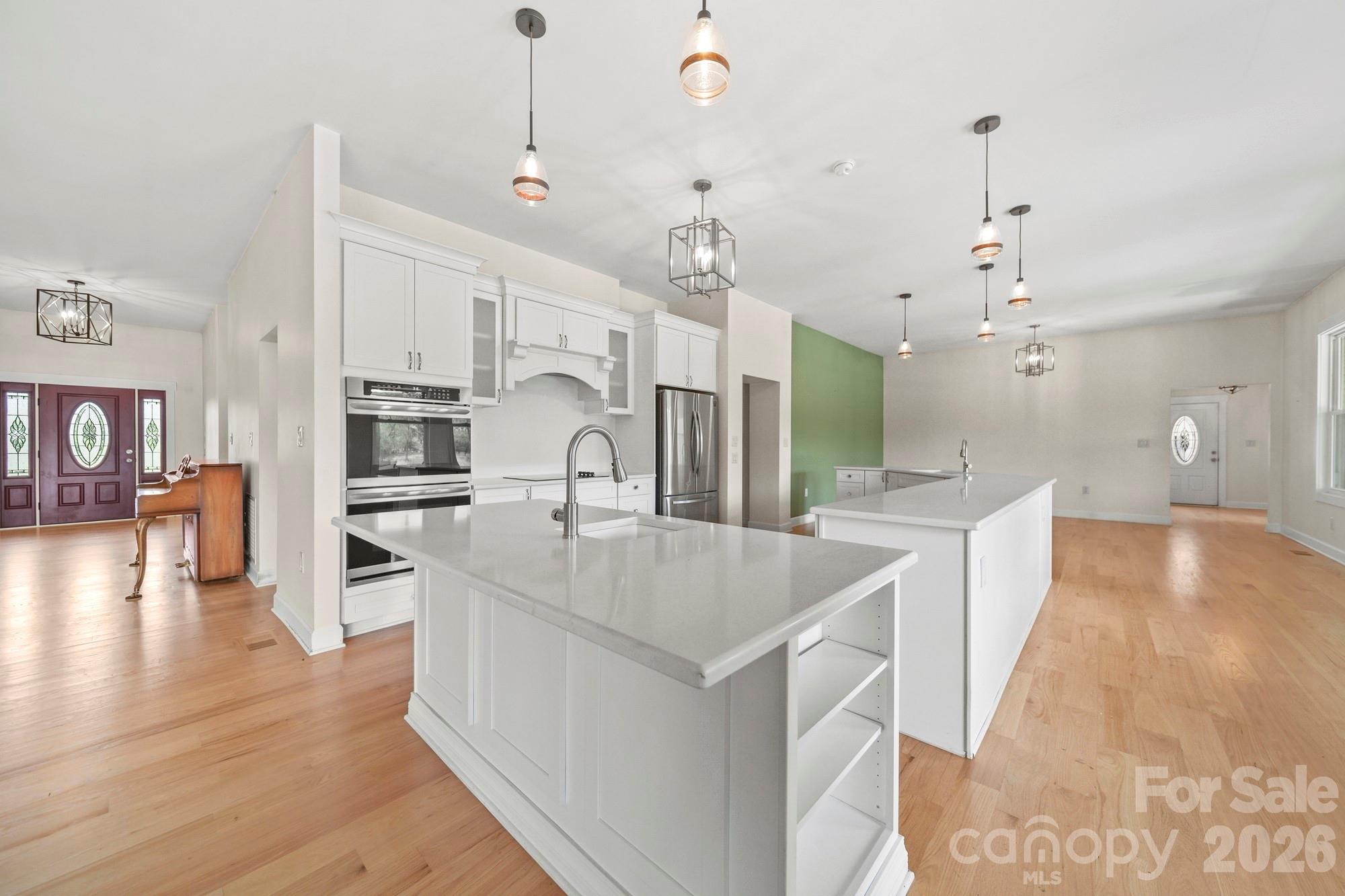 48155 Ingram Road — New London