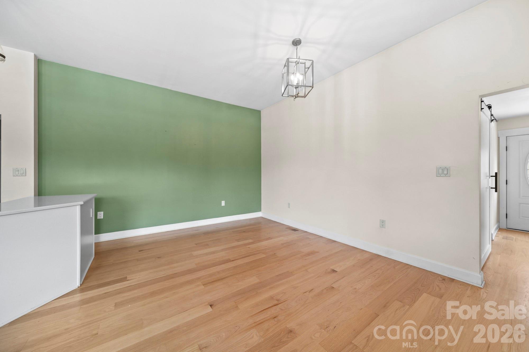 48155 Ingram Road — New London