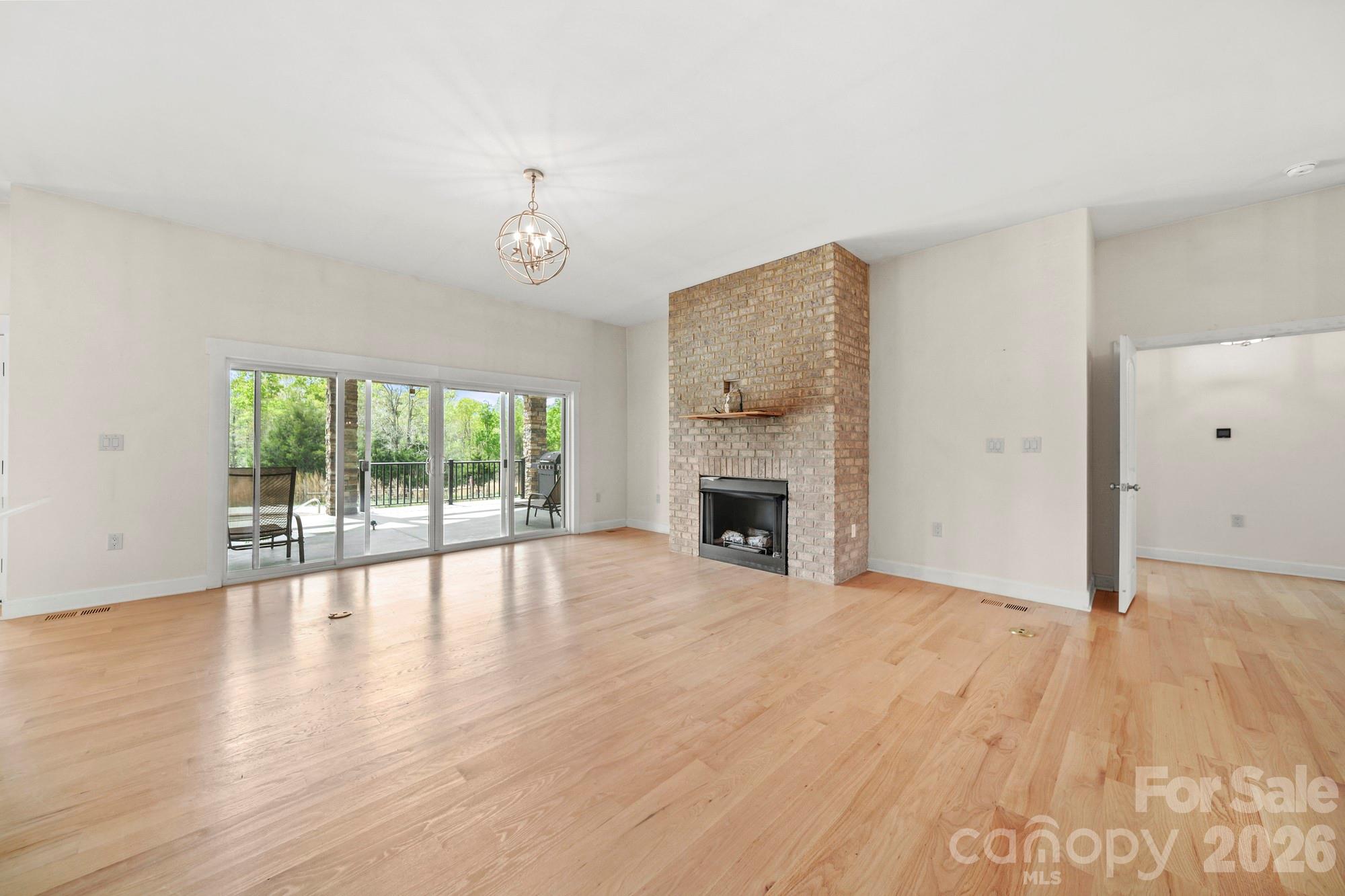 48155 Ingram Road — New London