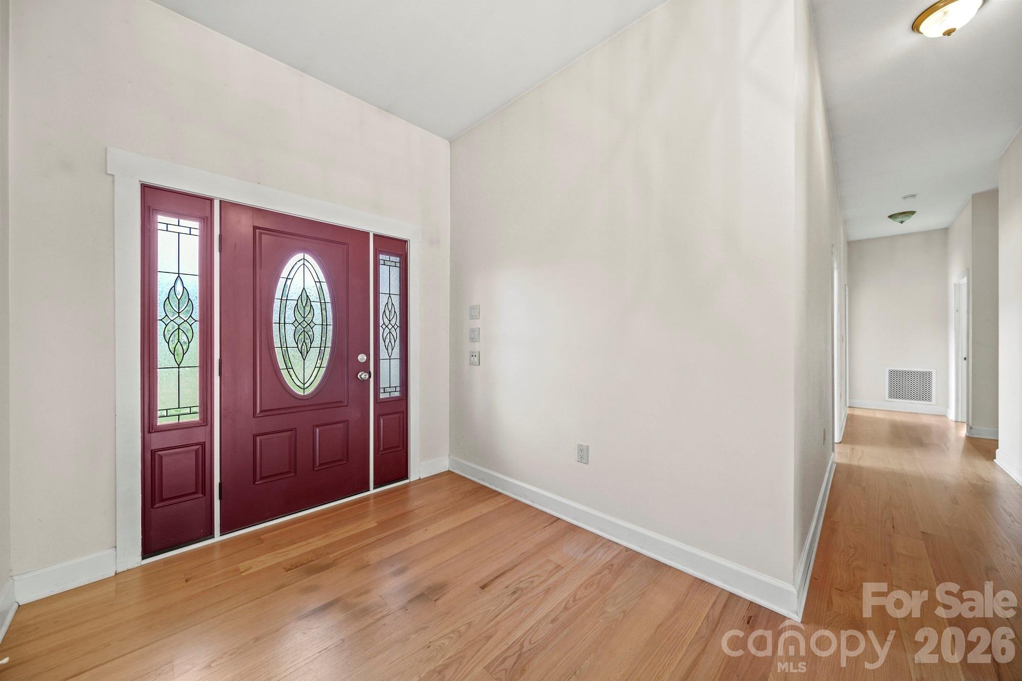 48155 Ingram Road — New London