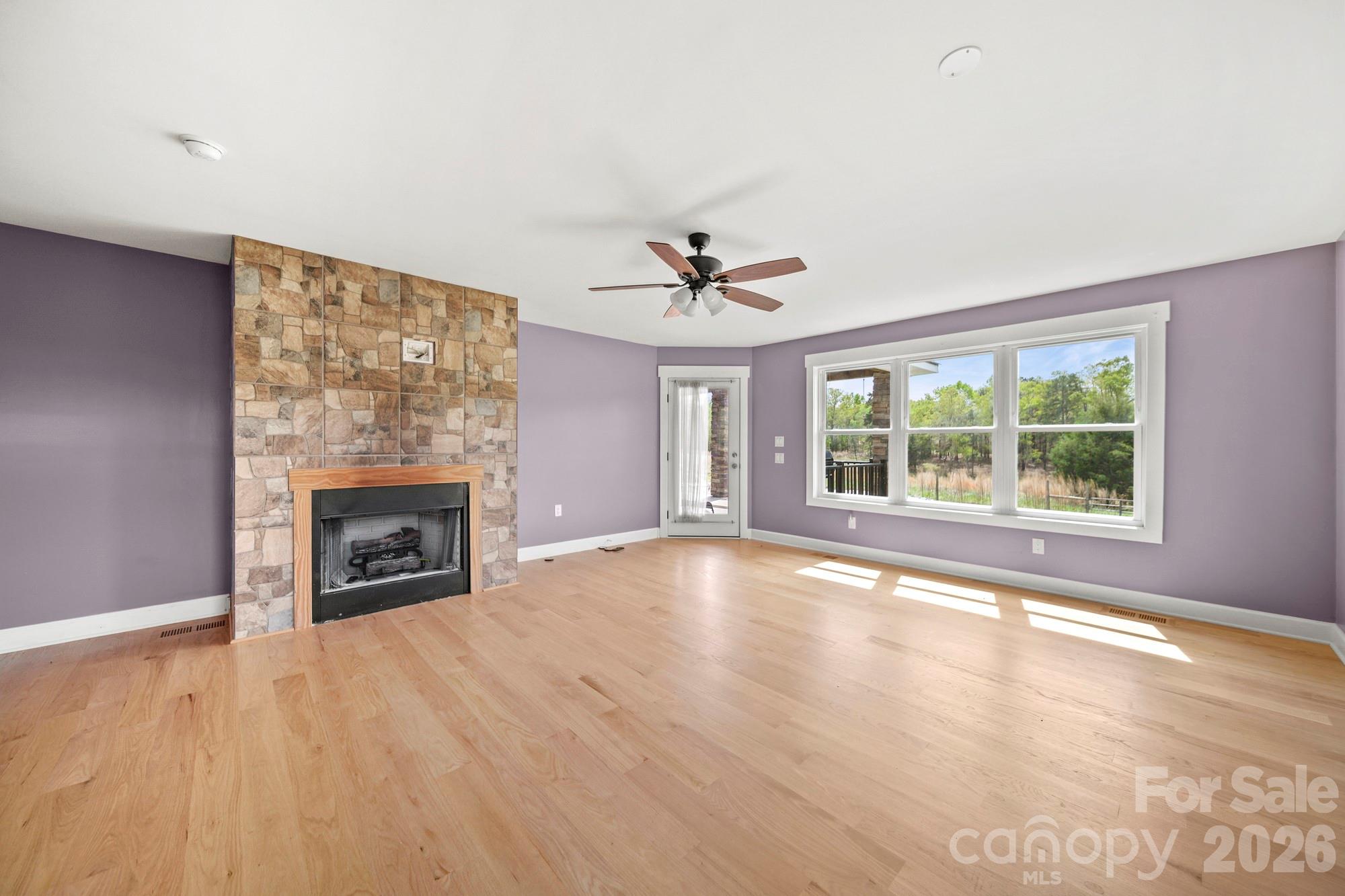 48155 Ingram Road — New London