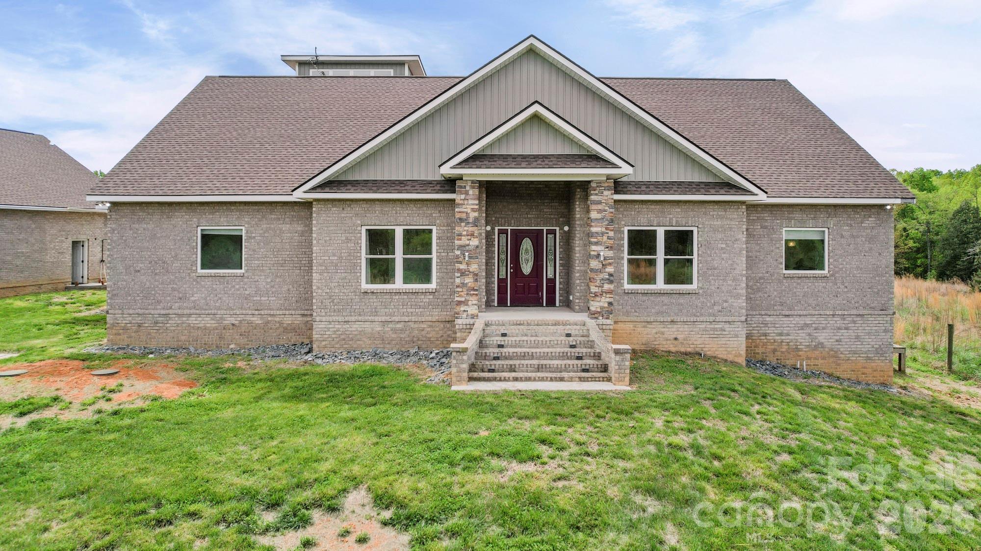 48155 Ingram Road — New London