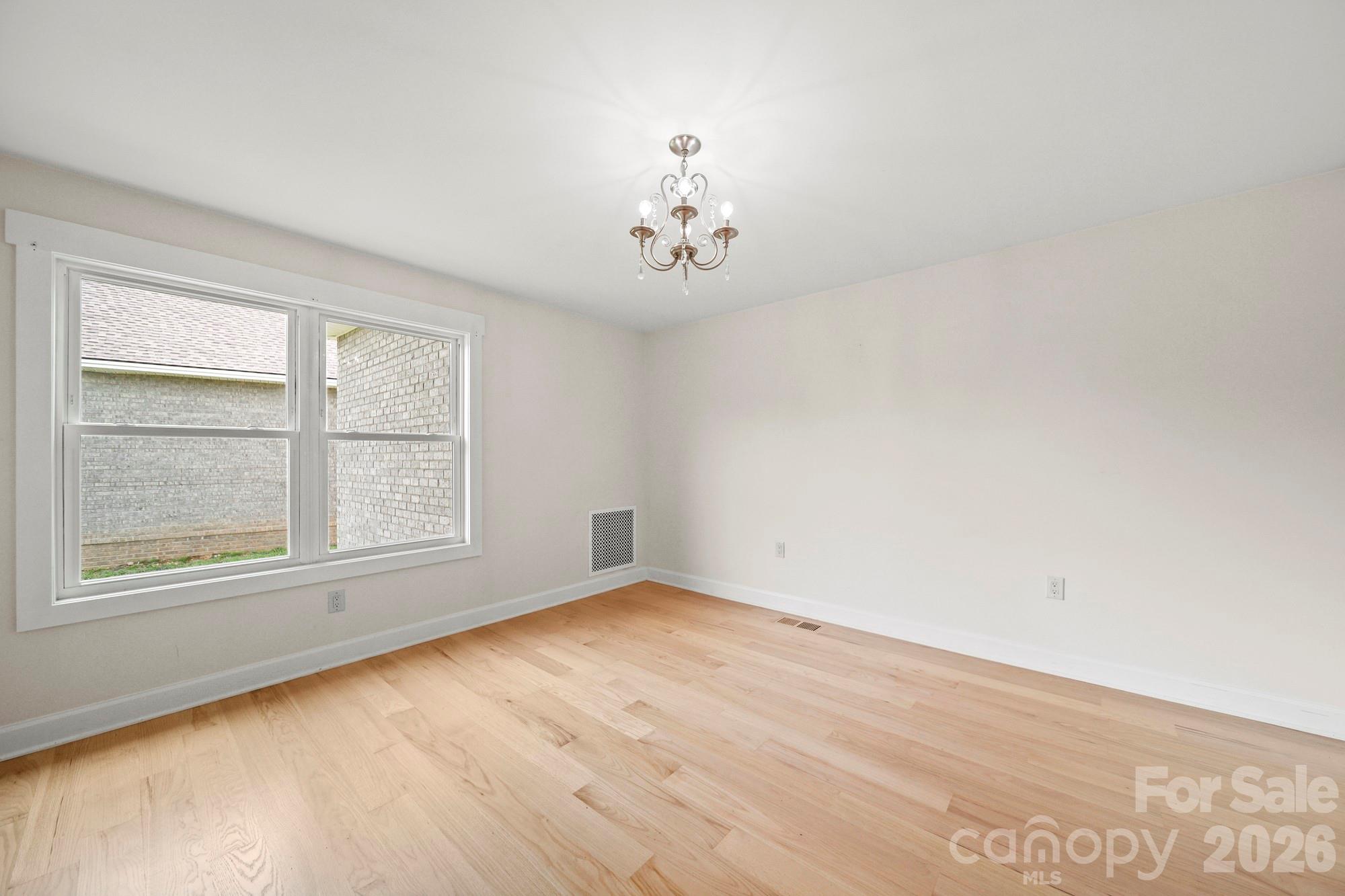 48155 Ingram Road — New London