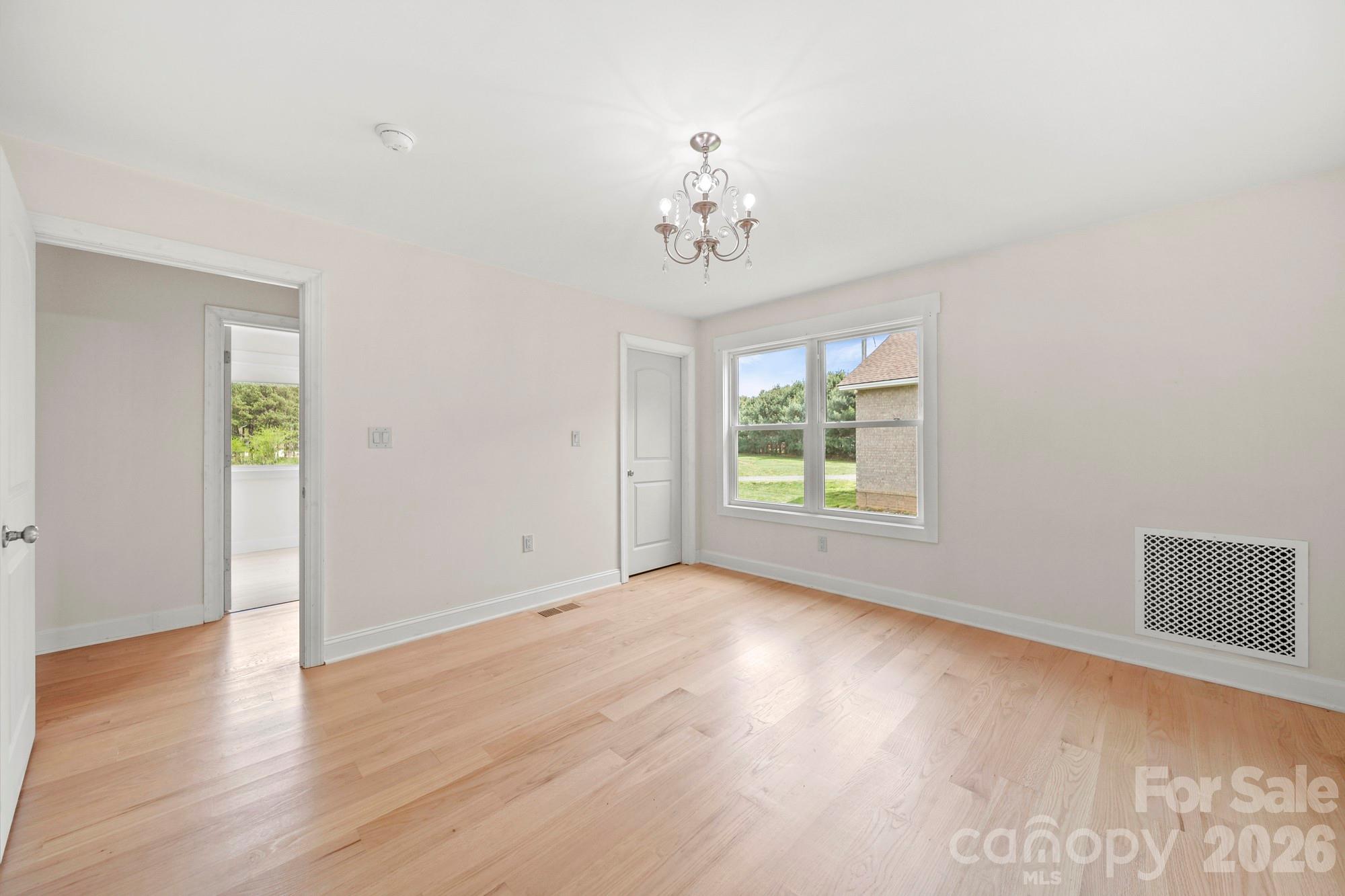 48155 Ingram Road — New London