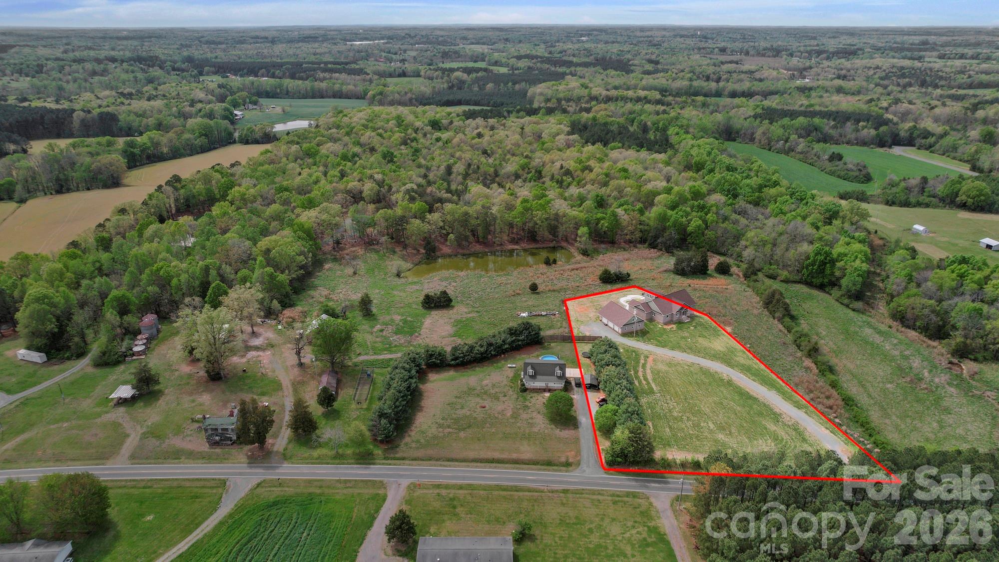 48155 Ingram Road — New London