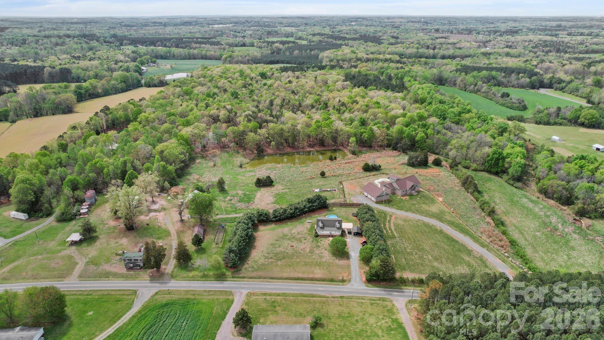 48155 Ingram Road — New London