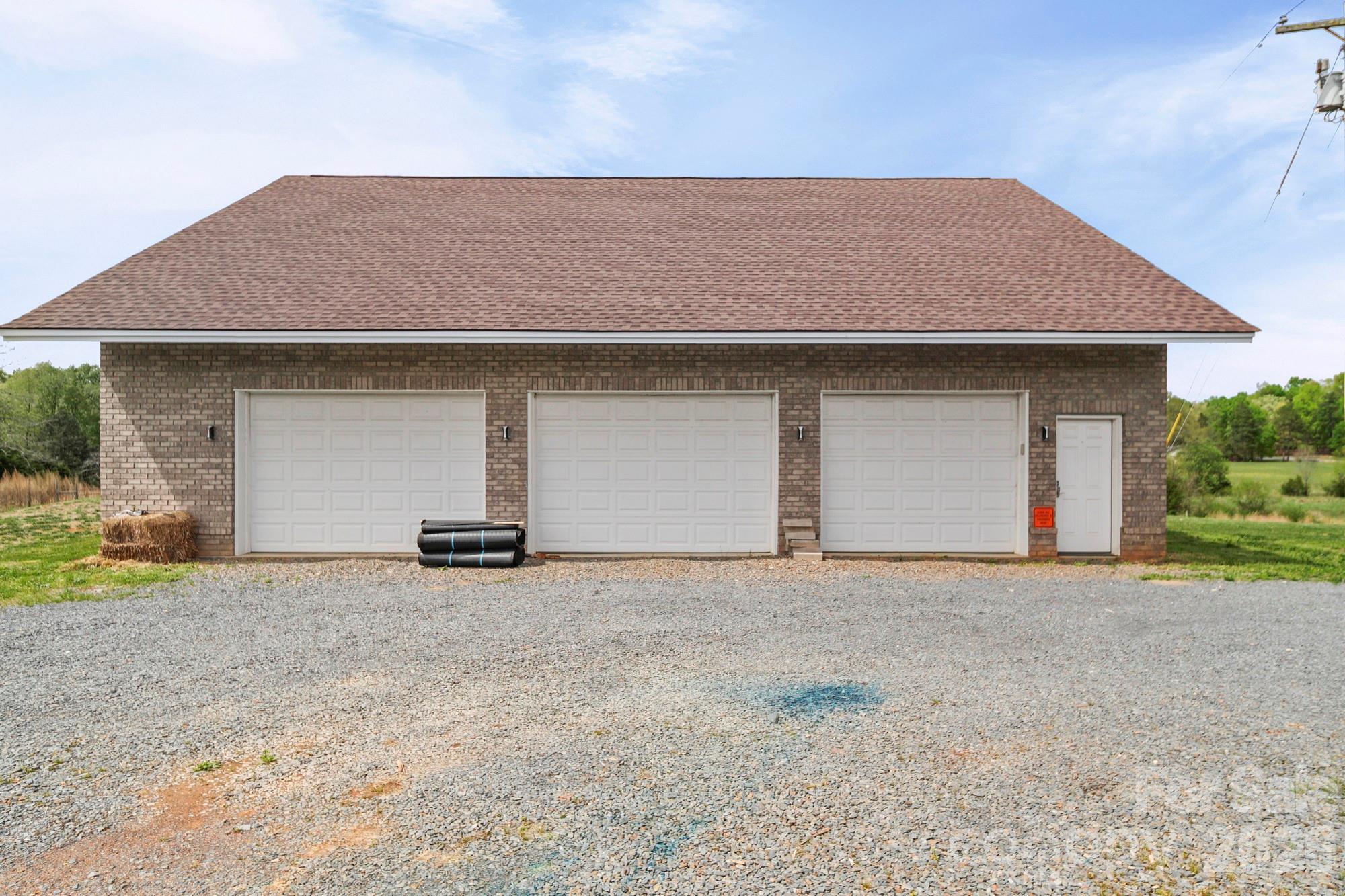 48155 Ingram Road — New London