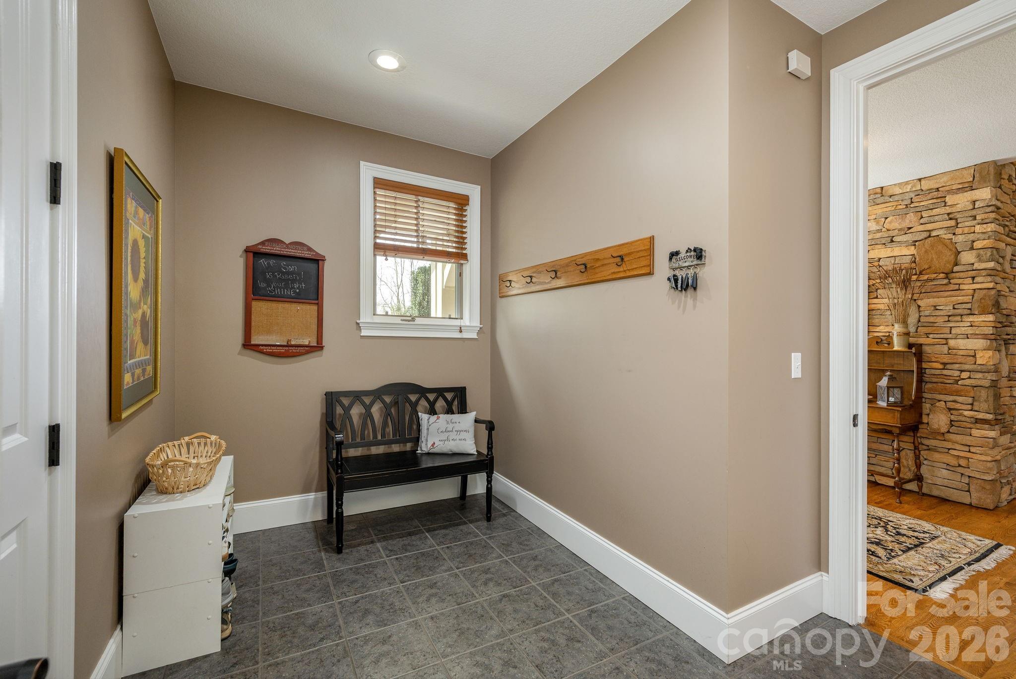 315 Crossvine Trail — Hendersonville