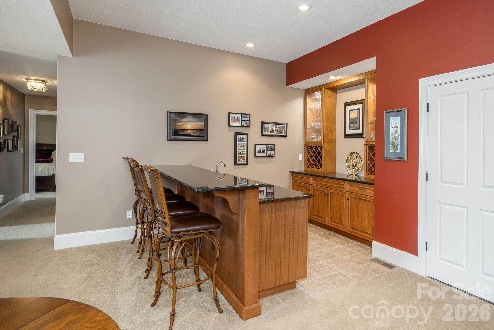 315 Crossvine Trail — Hendersonville