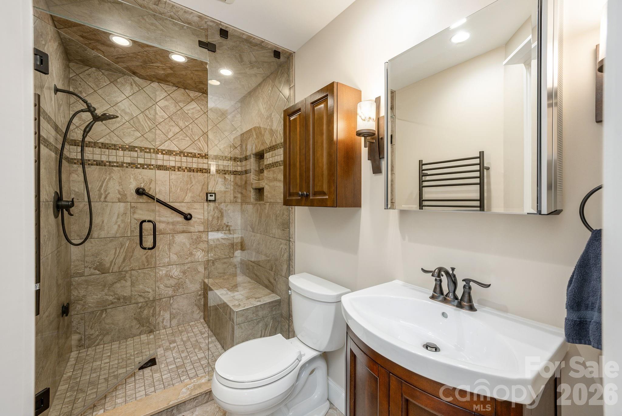315 Crossvine Trail — Hendersonville