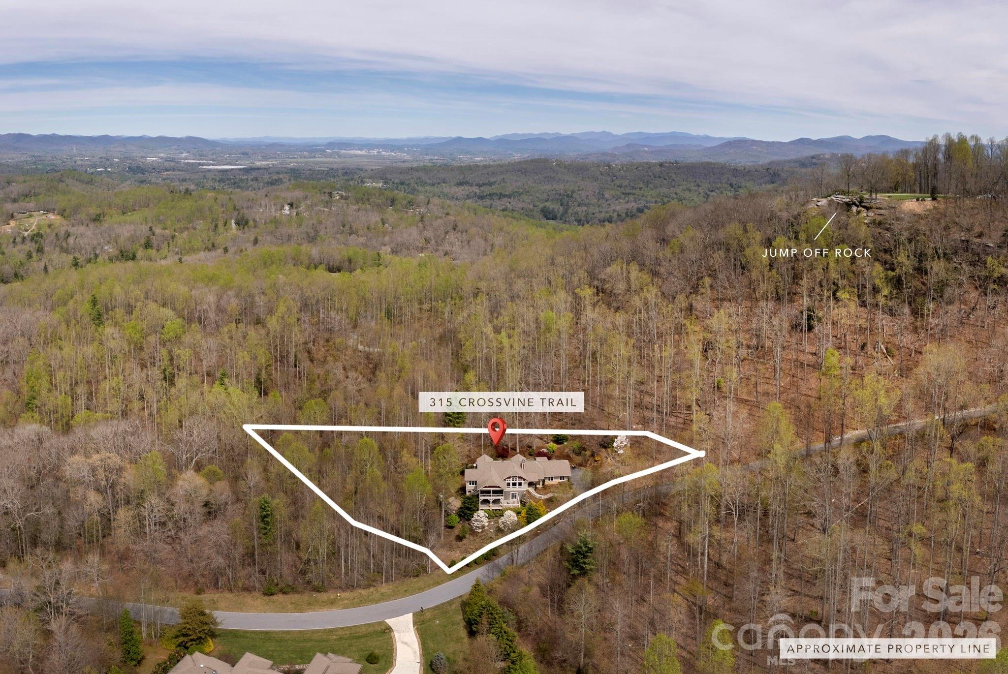 315 Crossvine Trail — Hendersonville