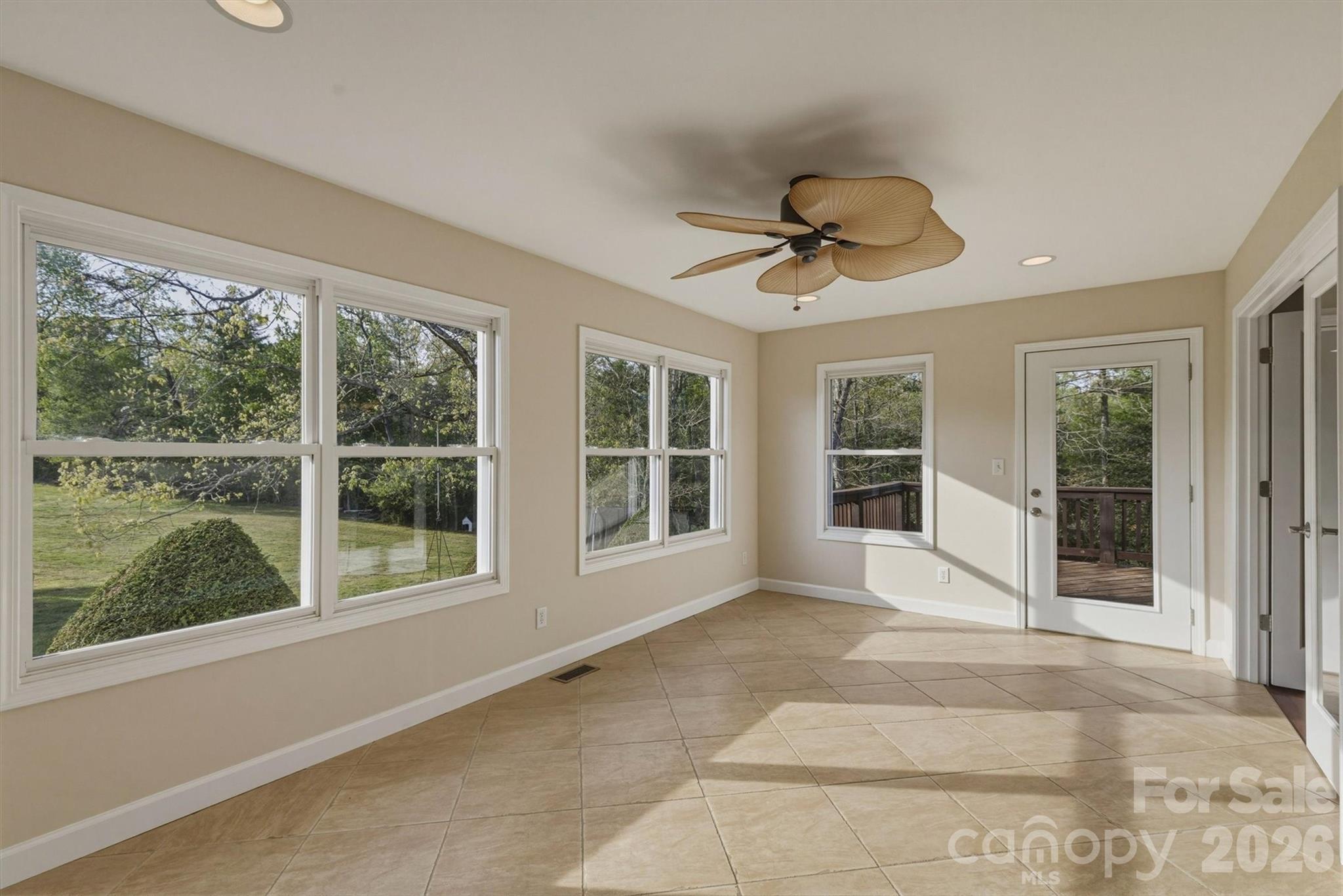 5205 South Oak Circle — Granite Falls