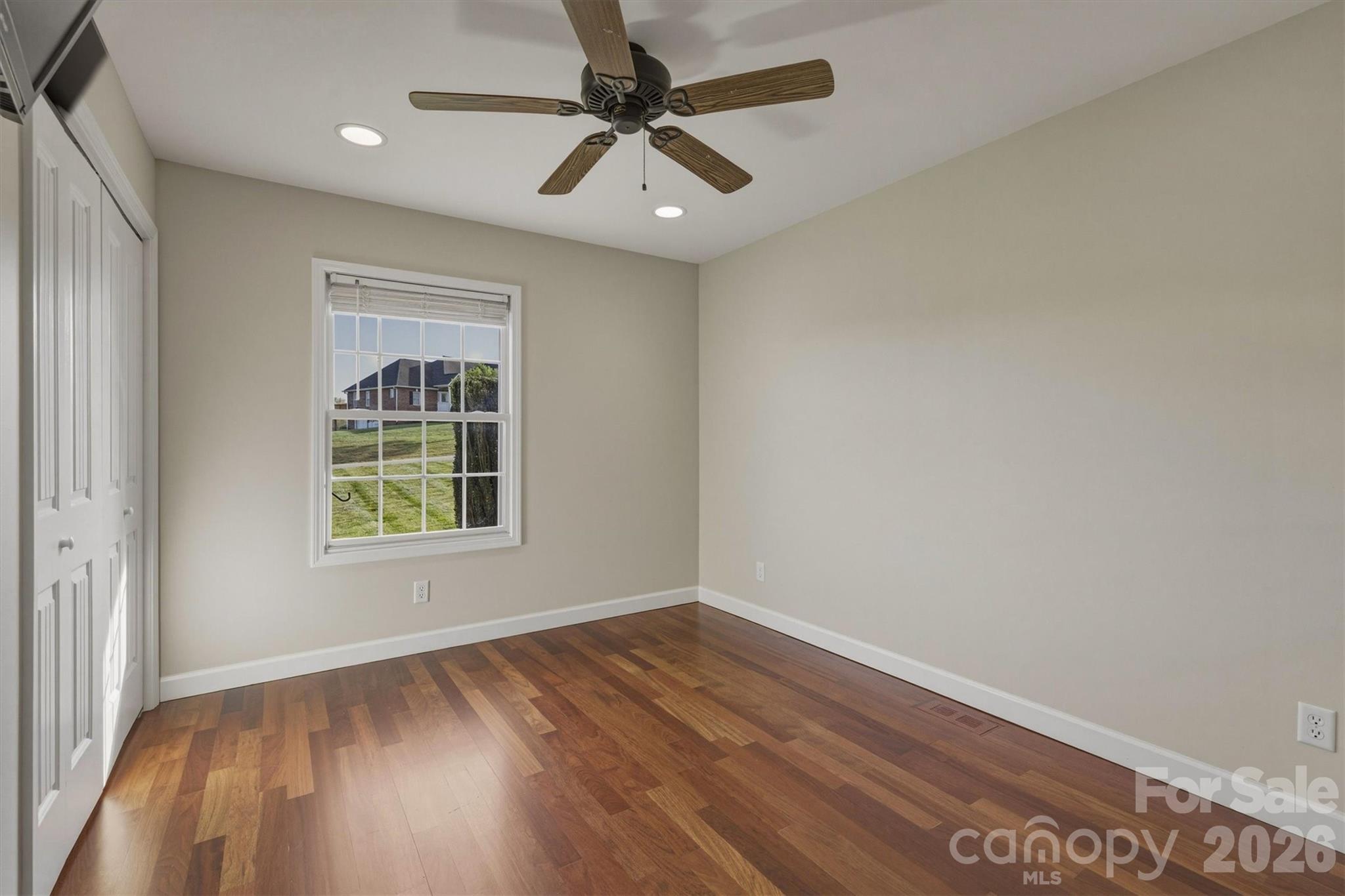 5205 South Oak Circle — Granite Falls