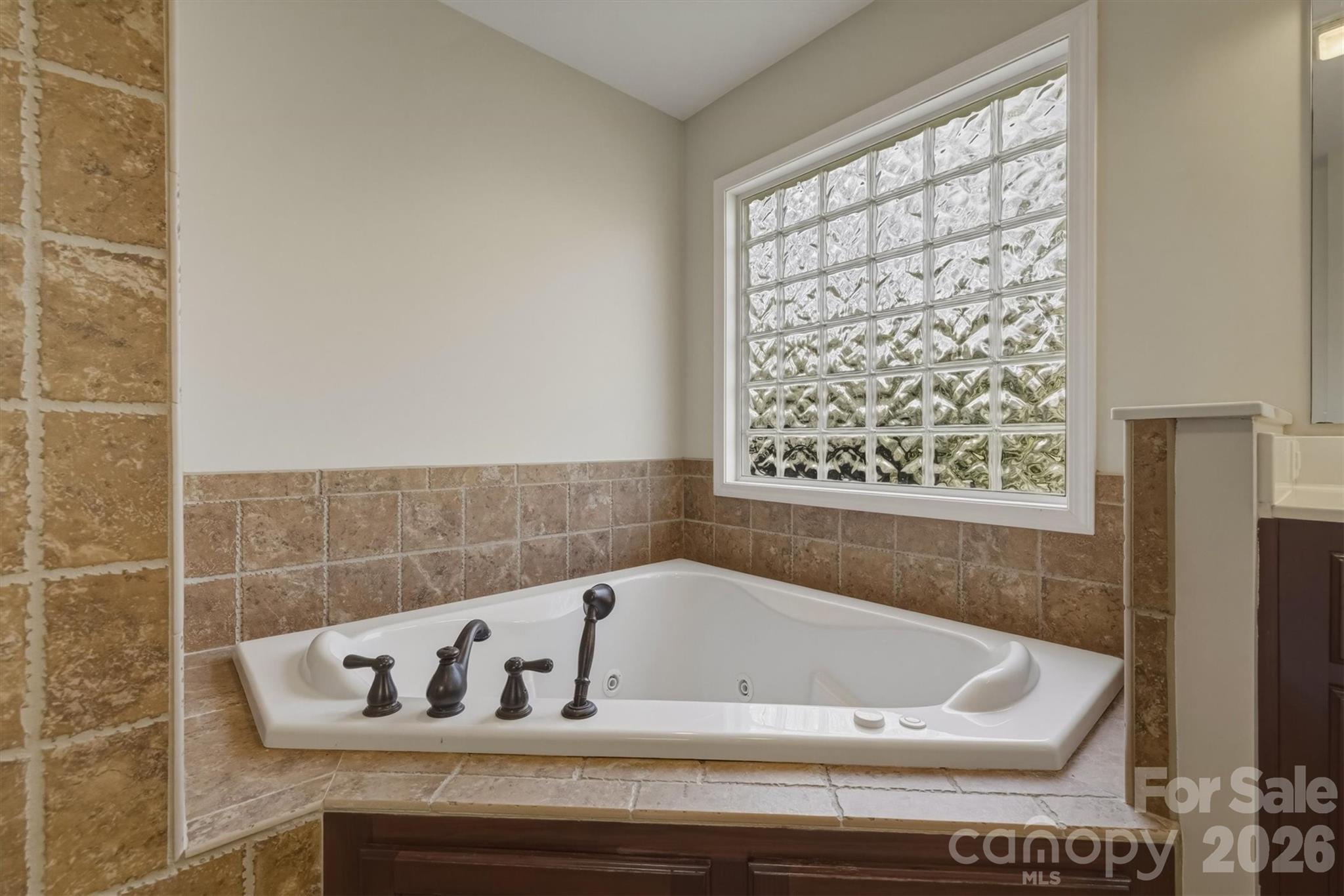 5205 South Oak Circle — Granite Falls