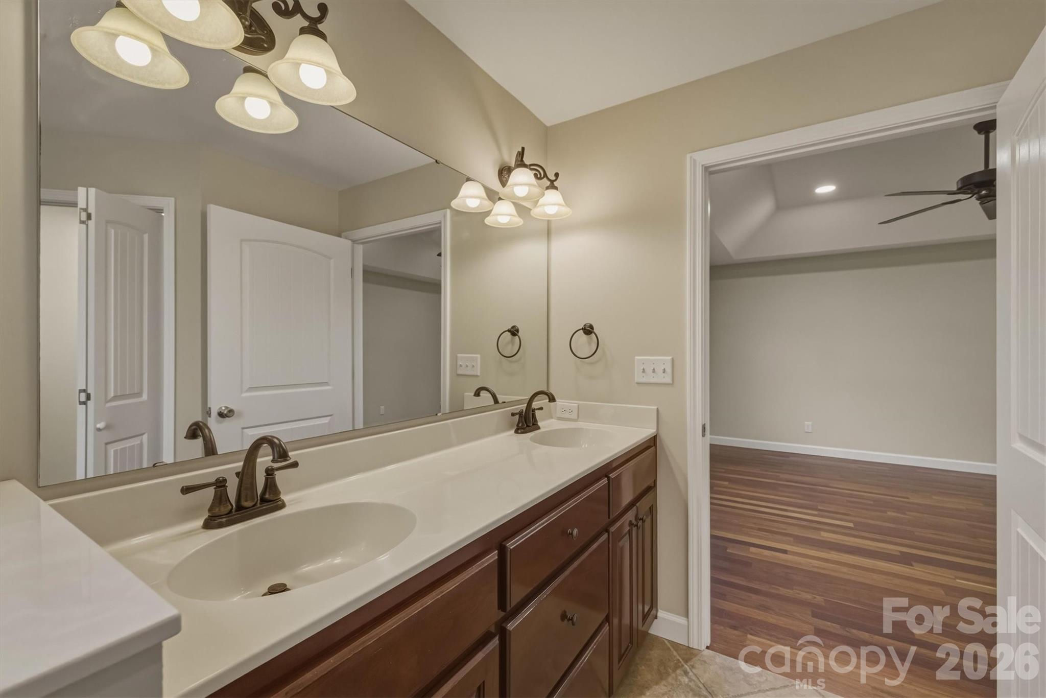 5205 South Oak Circle — Granite Falls
