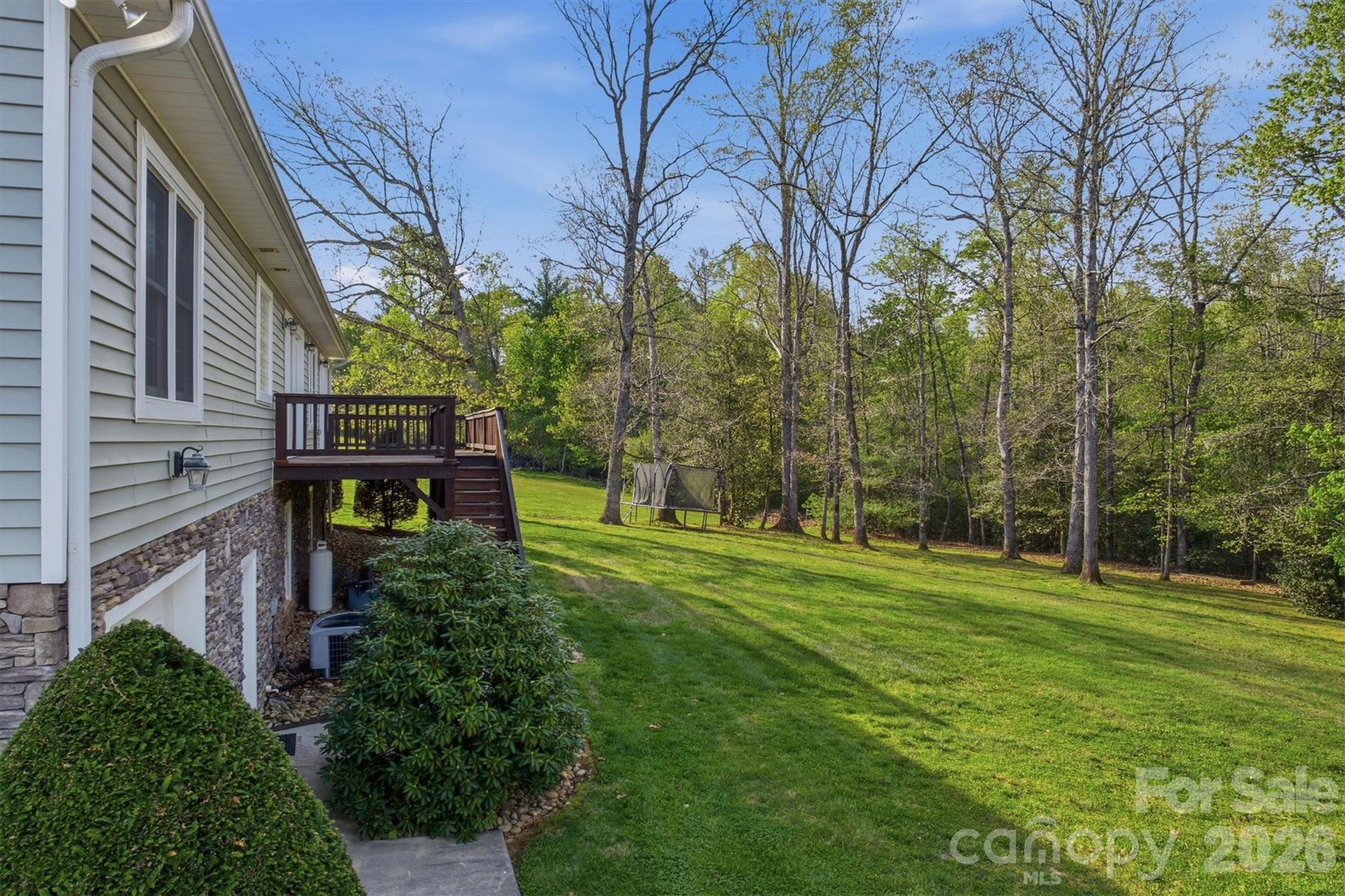 5205 South Oak Circle — Granite Falls