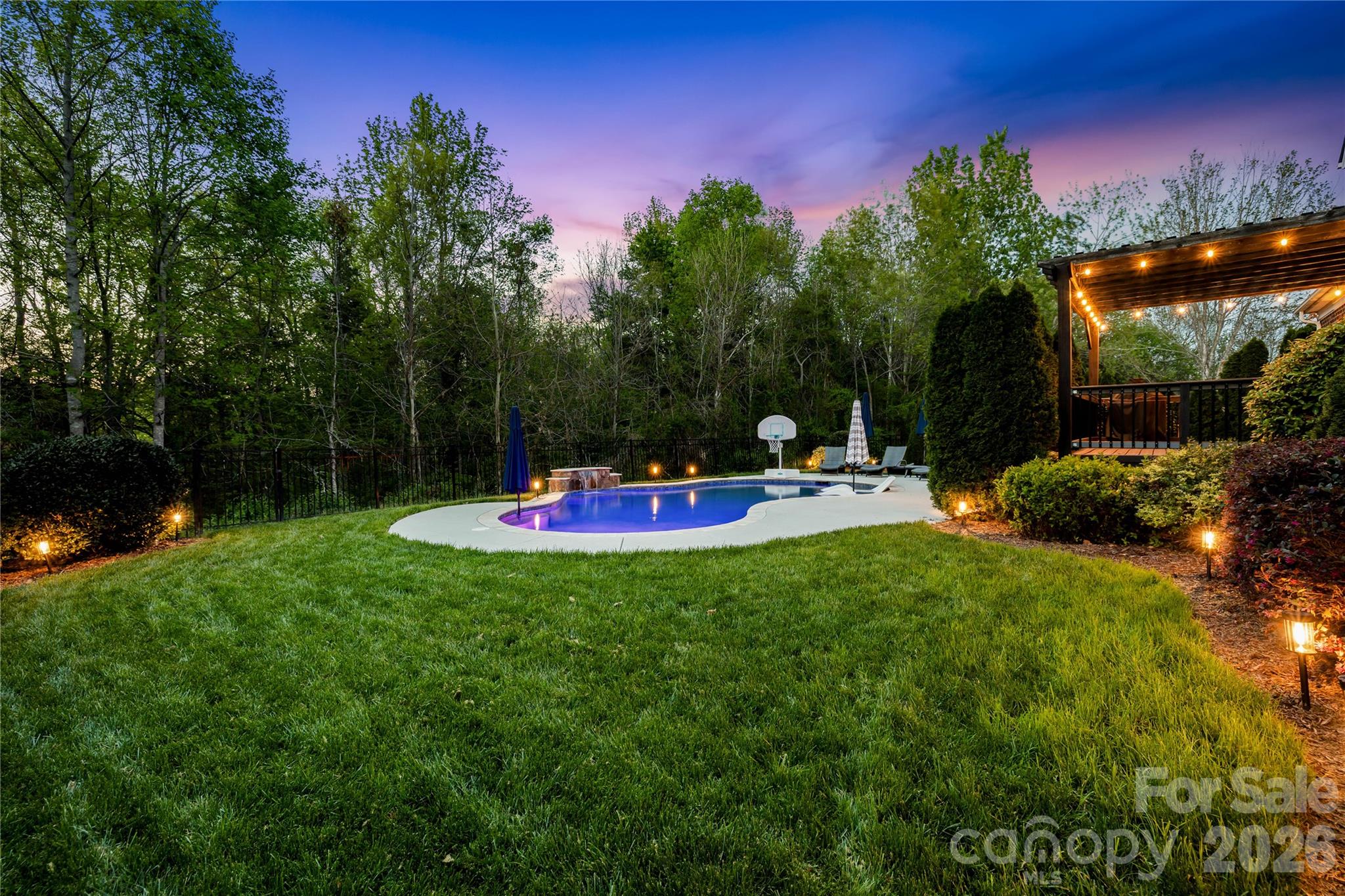 8416 Fairgreen Avenue — Waxhaw