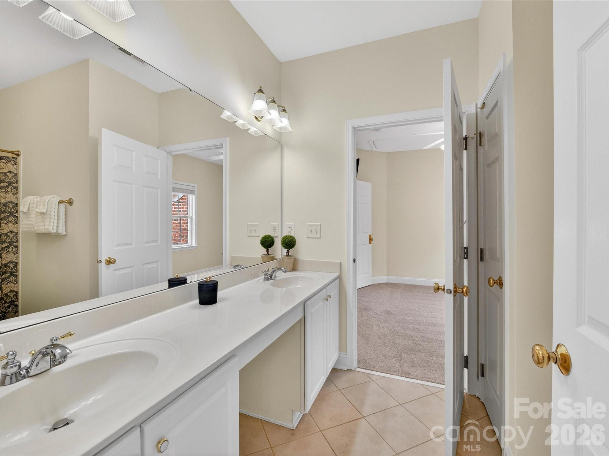11958 Chevis Court — Charlotte
