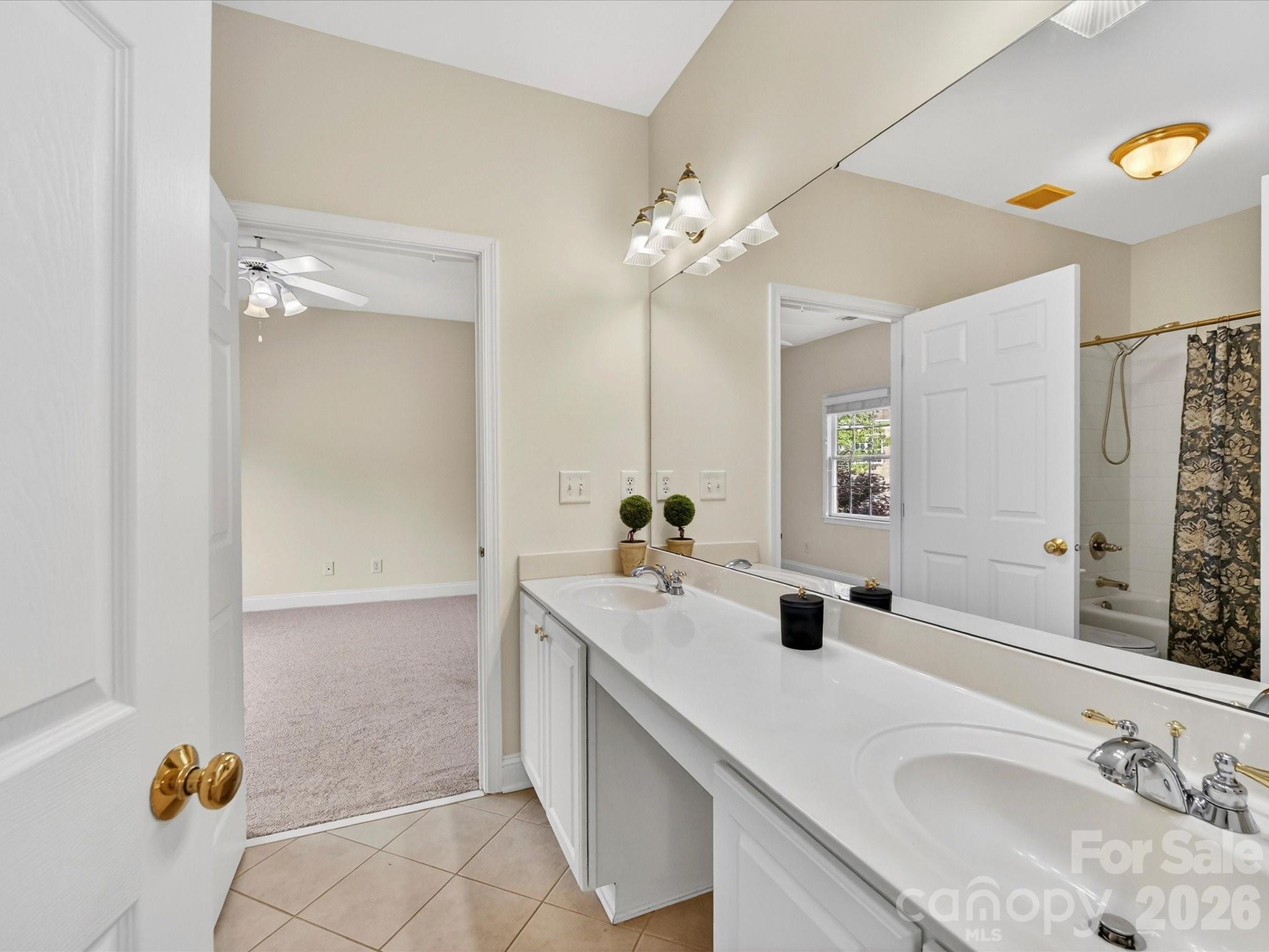 11958 Chevis Court — Charlotte