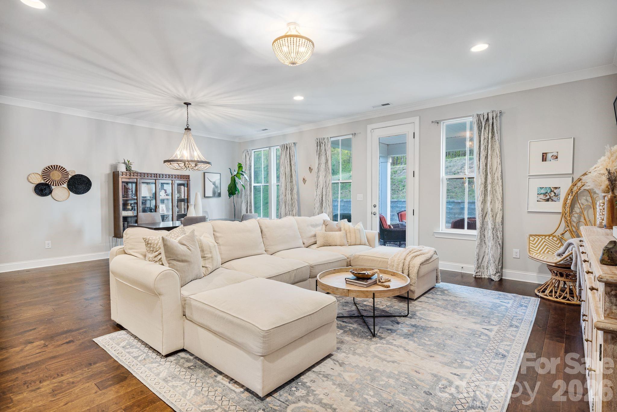 209 Country Lake Drive — Mooresville