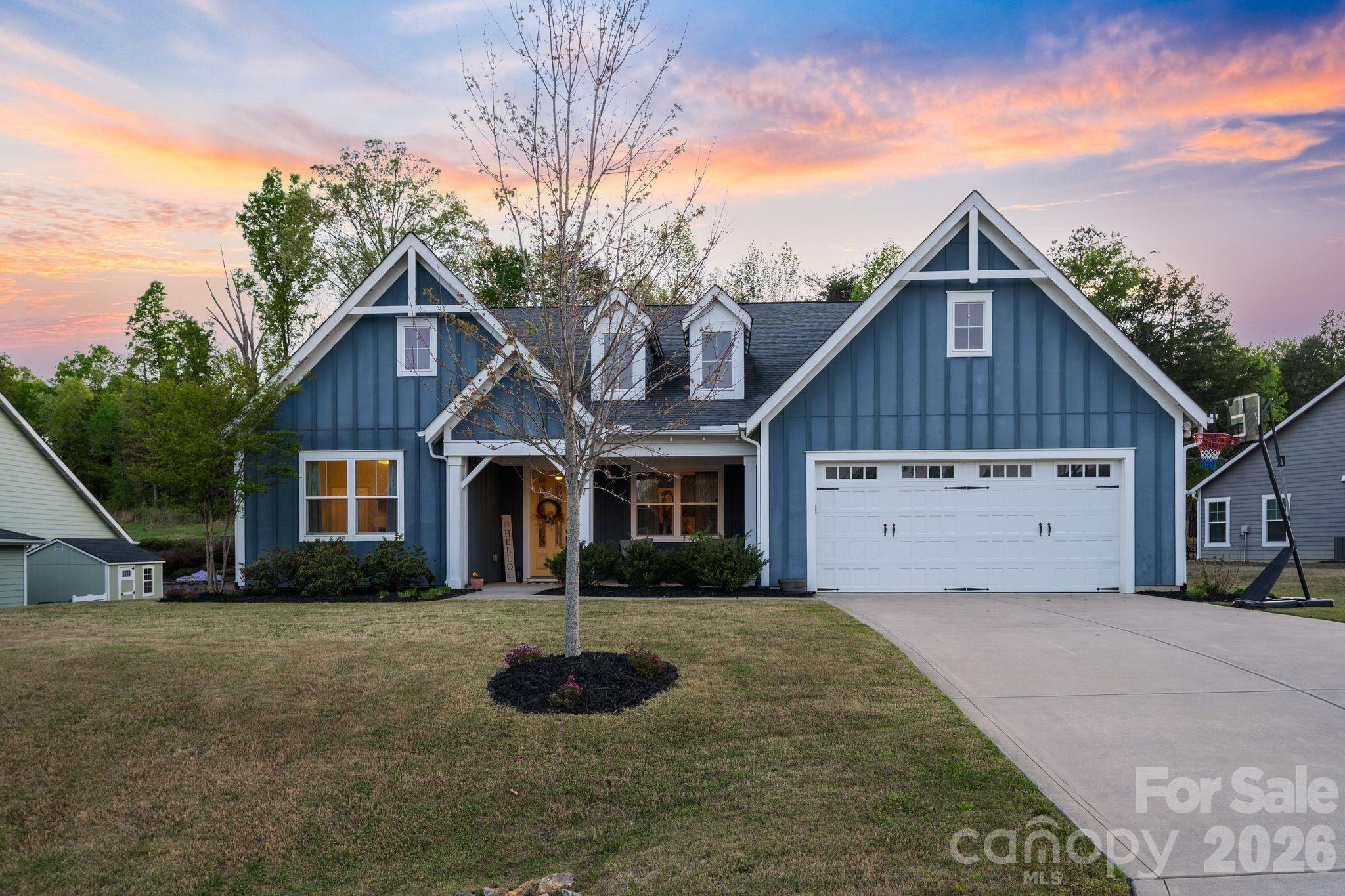 209 Country Lake Drive — Mooresville